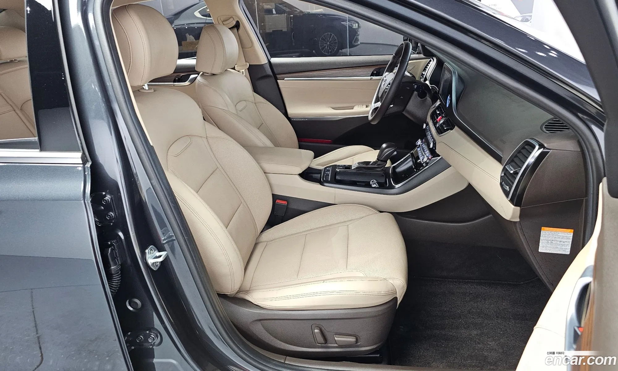 Hyundai Grandeur IG Hybrid 2017 — 17