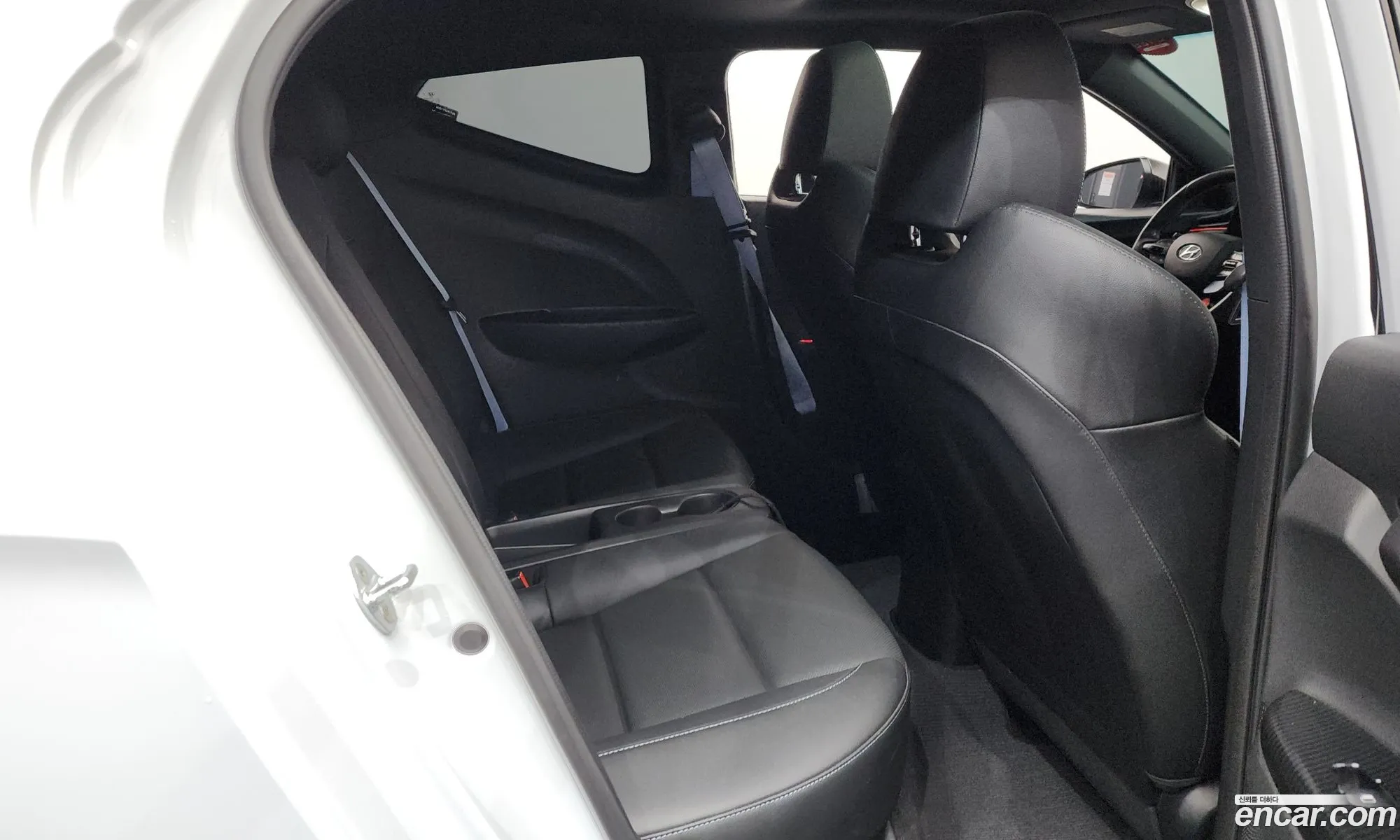 Hyundai Veloster 2019 — 20