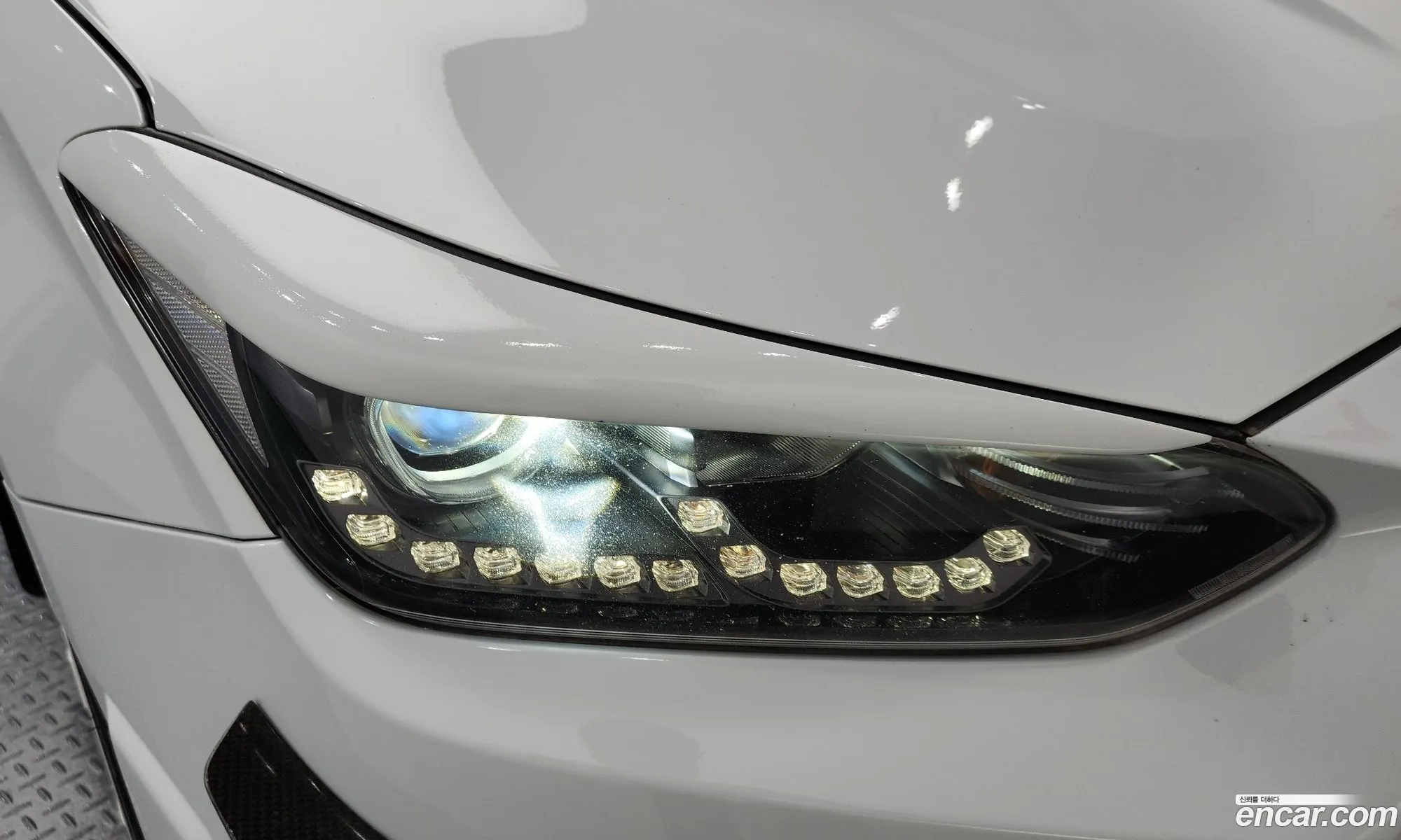 Hyundai Veloster 2019 — 26