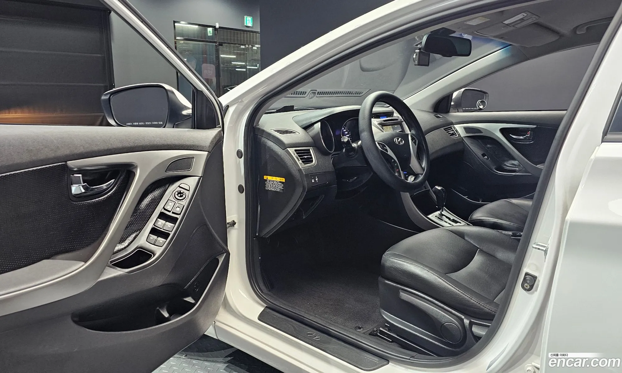 Hyundai Elantra MD 2012 — 10