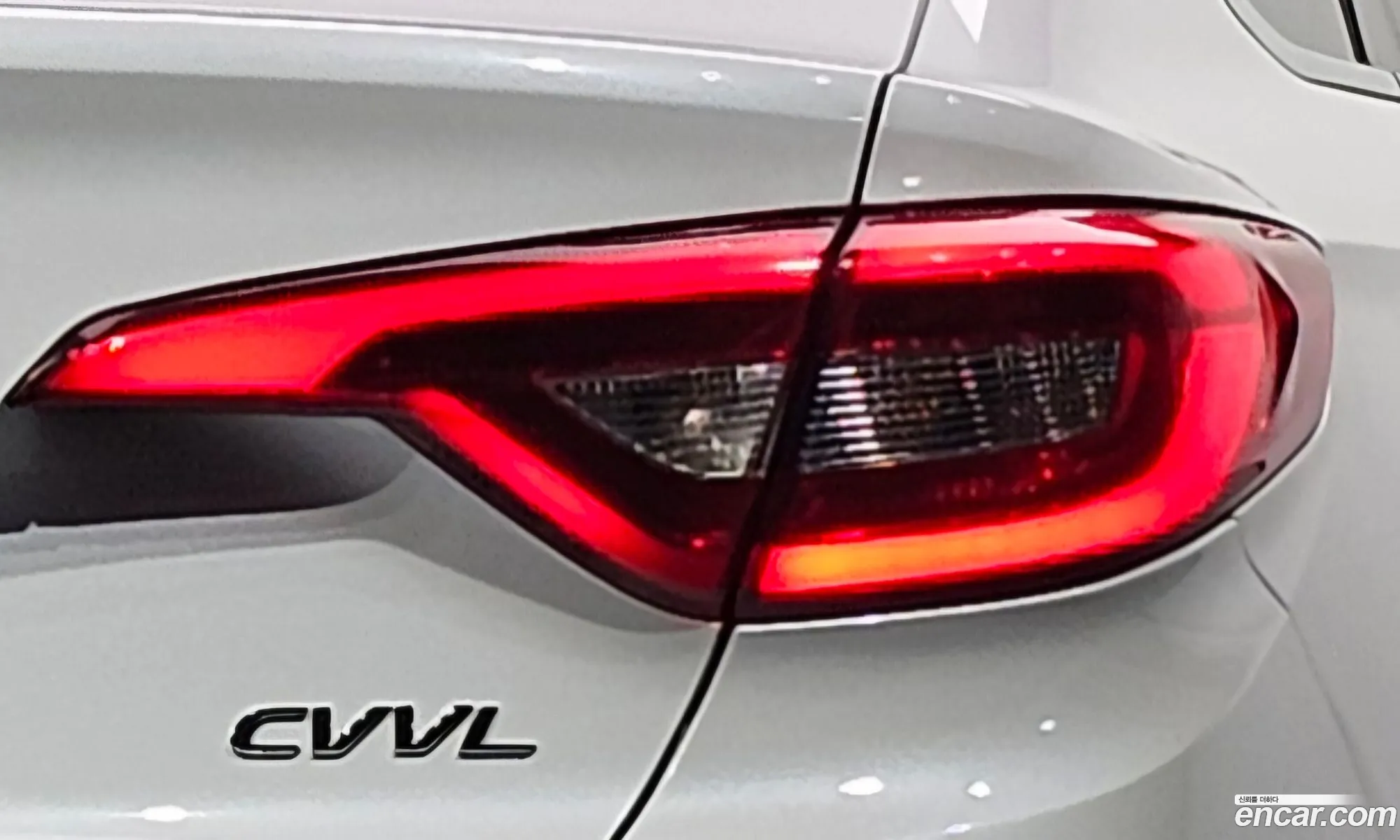 Hyundai LF Sonata 2014 — 21