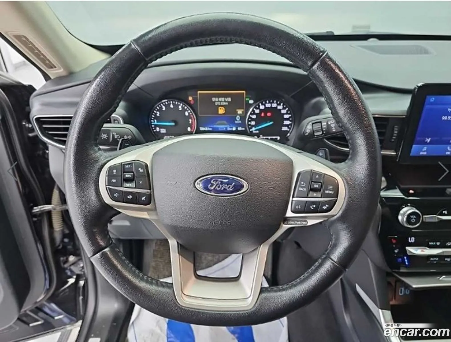 Ford Explorer 6th Gen 2021 — 16