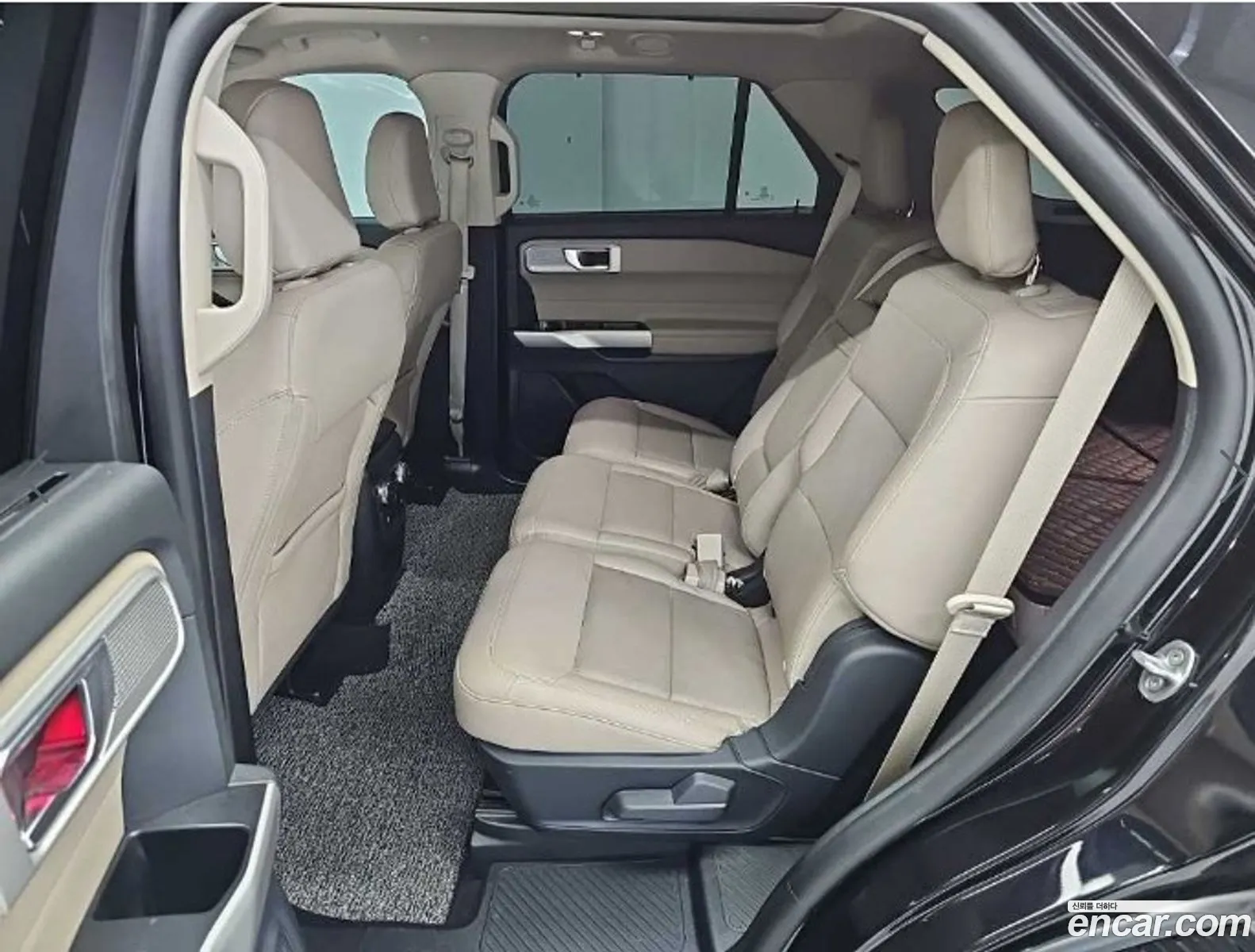 Ford Explorer 6th Gen 2021 — 5