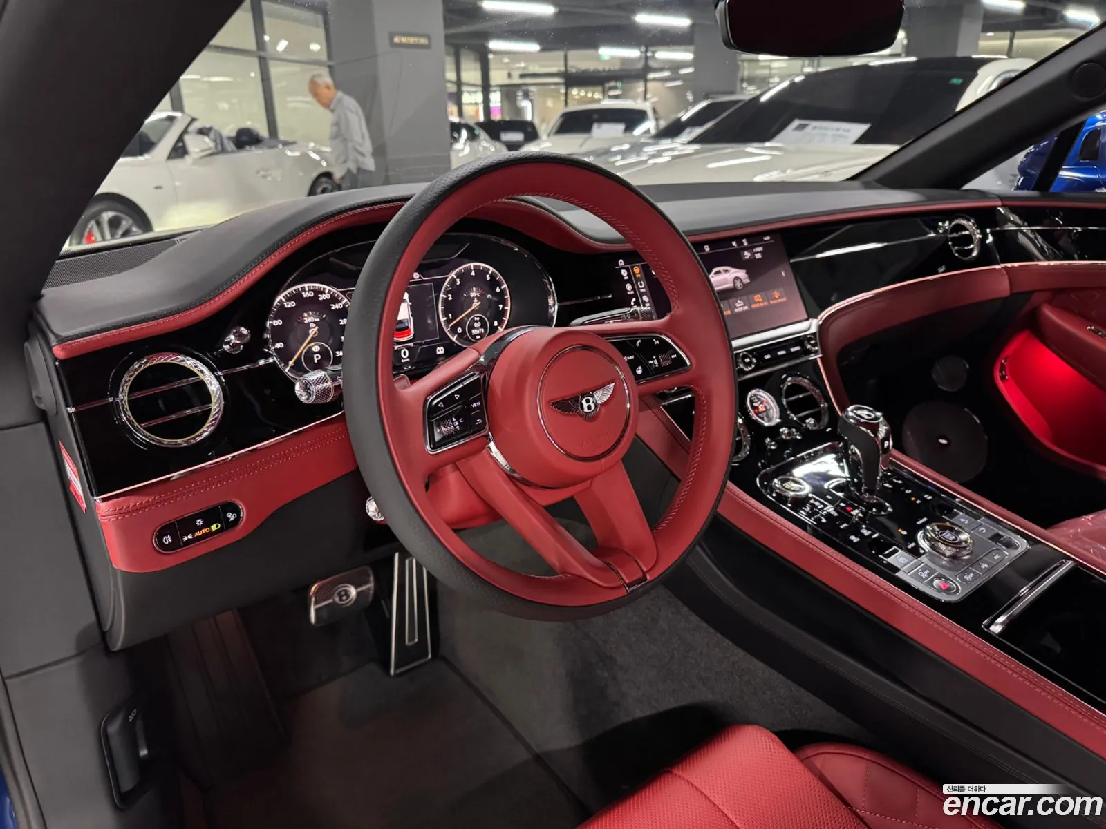 Bentley Continental GT 2022 — 10