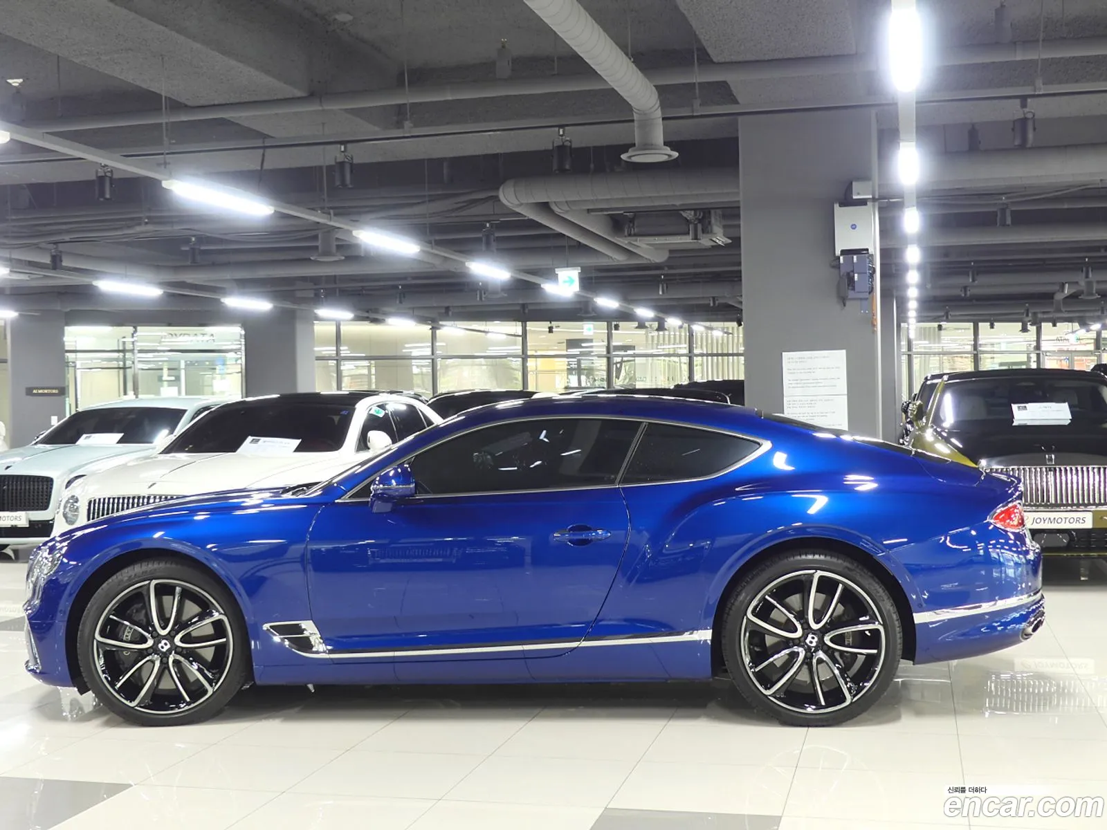 Bentley Continental GT 2022 — 14