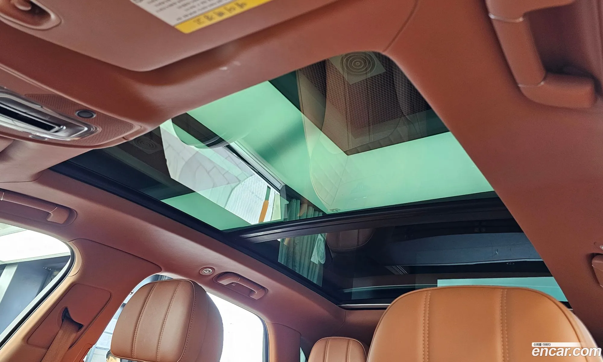 Bentley Bentayga 2018 SJAAC14V2JC020095 — 20