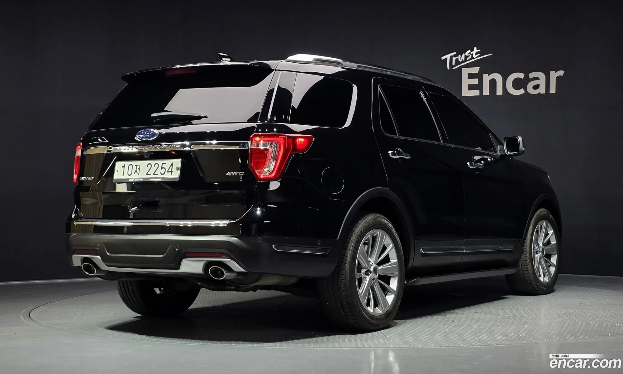 Ford Explorer 2018 1FM5K8F80JGA49702 — 9