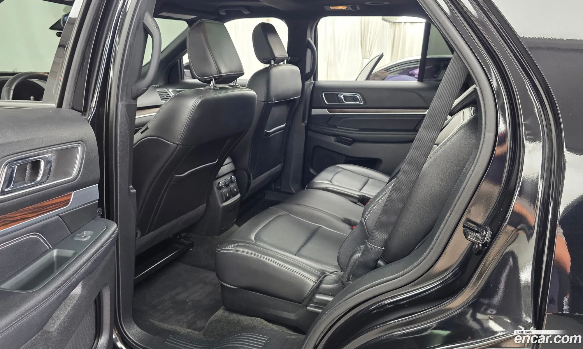 Ford Explorer 2018 1FM5K8F80JGA49702 — 10
