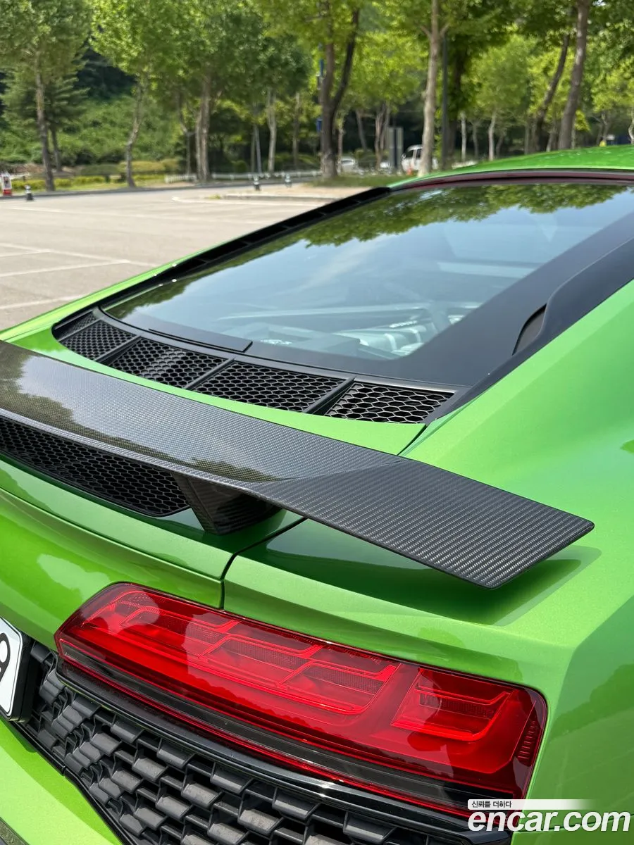 Audi R8 2021 — 18