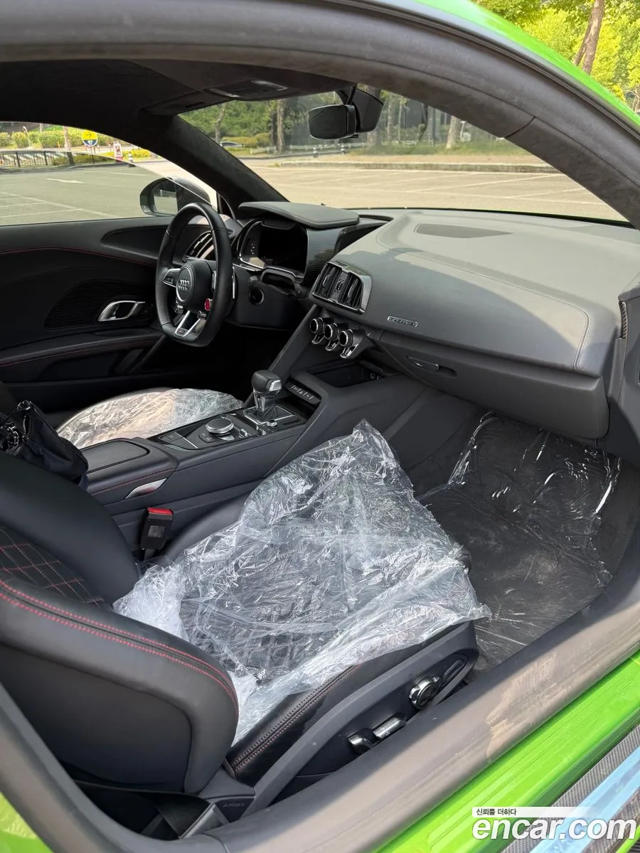 Audi R8 2021 — 10