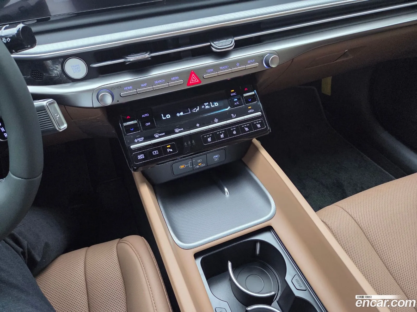 Hyundai Grandeur Hybrid 2026 — 8