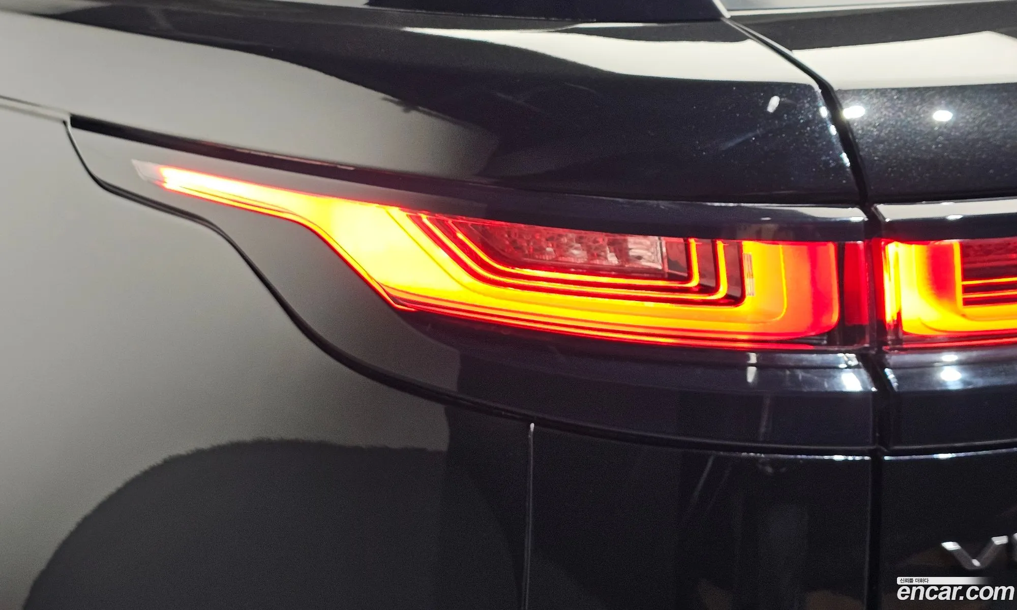 Land Rover Range Rover Velar 2018 — 29