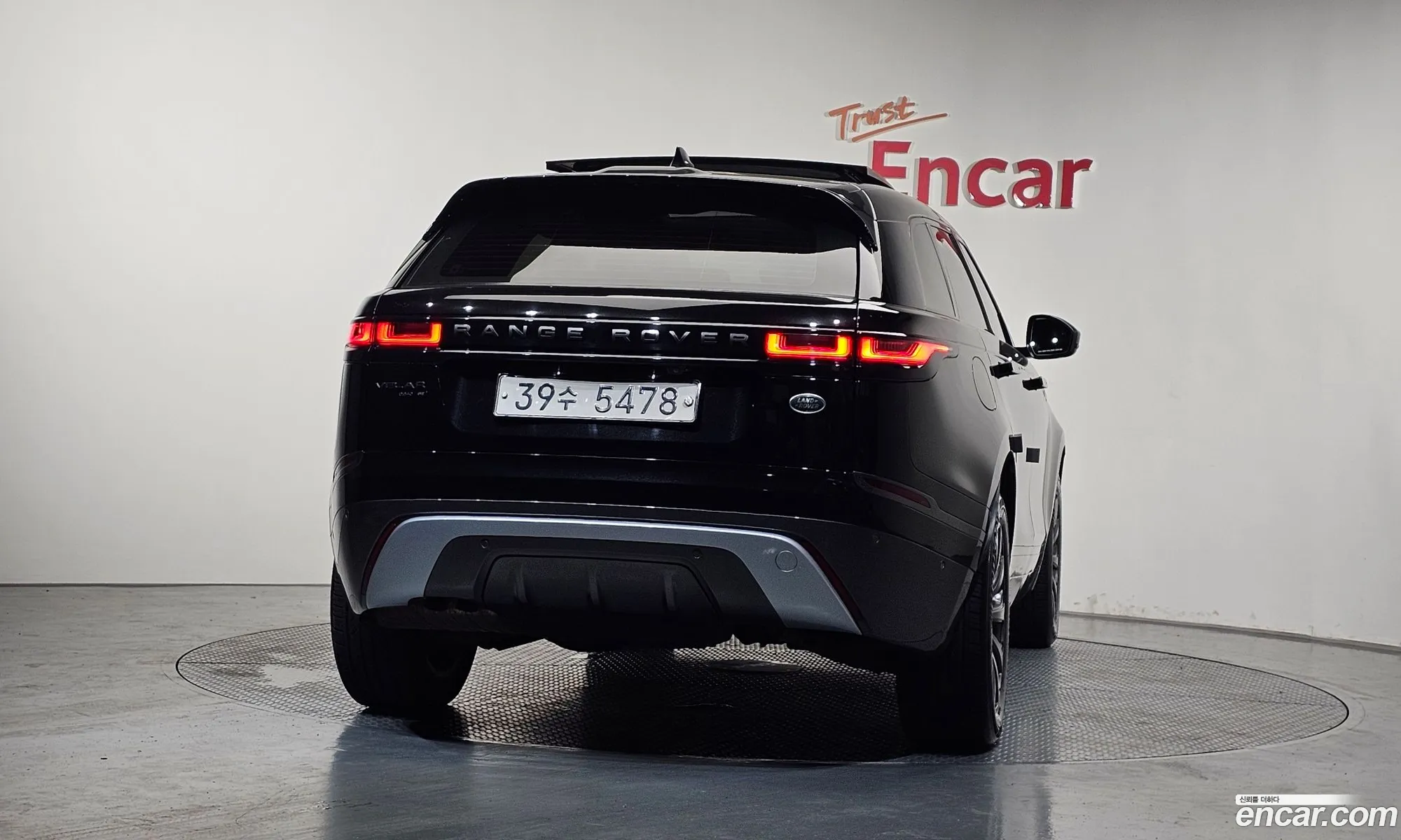 Land Rover Range Rover Velar 2018 — 15