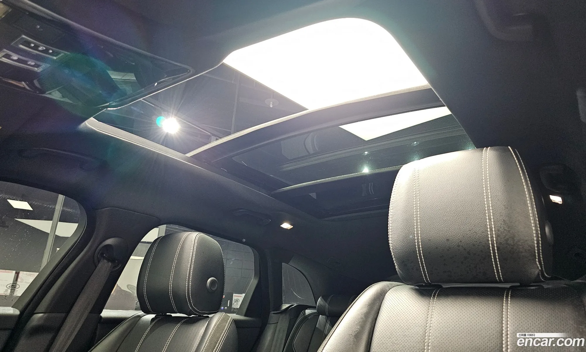 Land Rover Range Rover Velar 2018 — 18