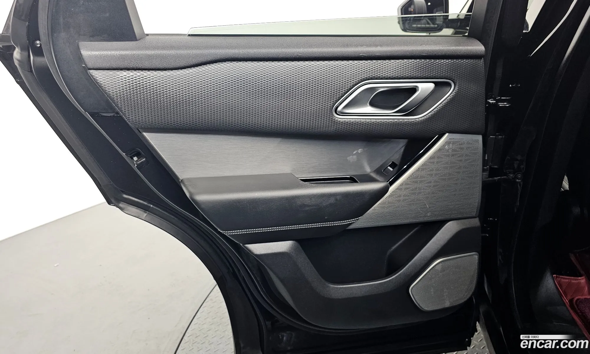 Land Rover Range Rover Velar 2018 — 19