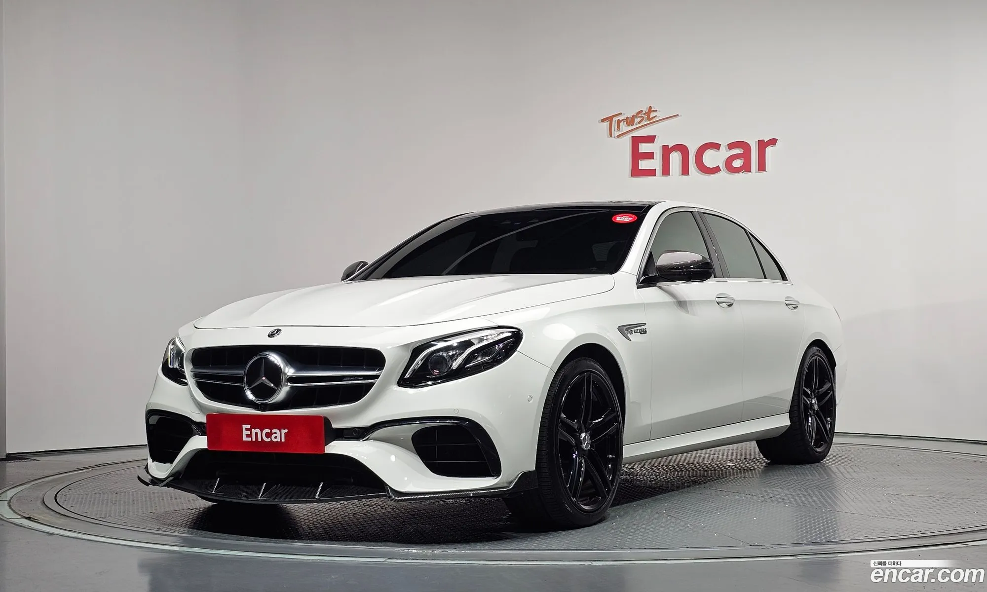 Mercedes-Benz E-Class W213 2018 — 13