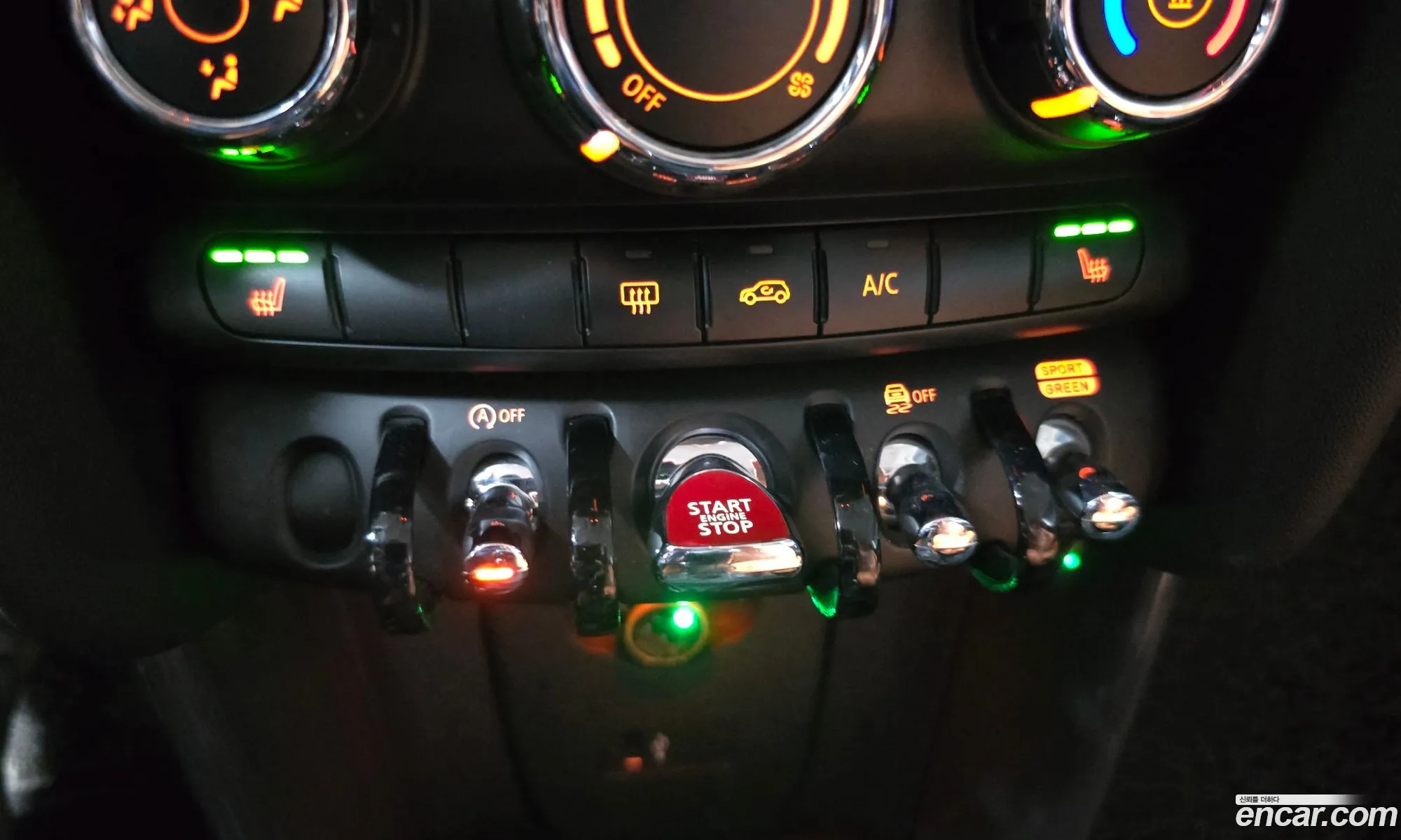 Mini Cooper 2020 — 24