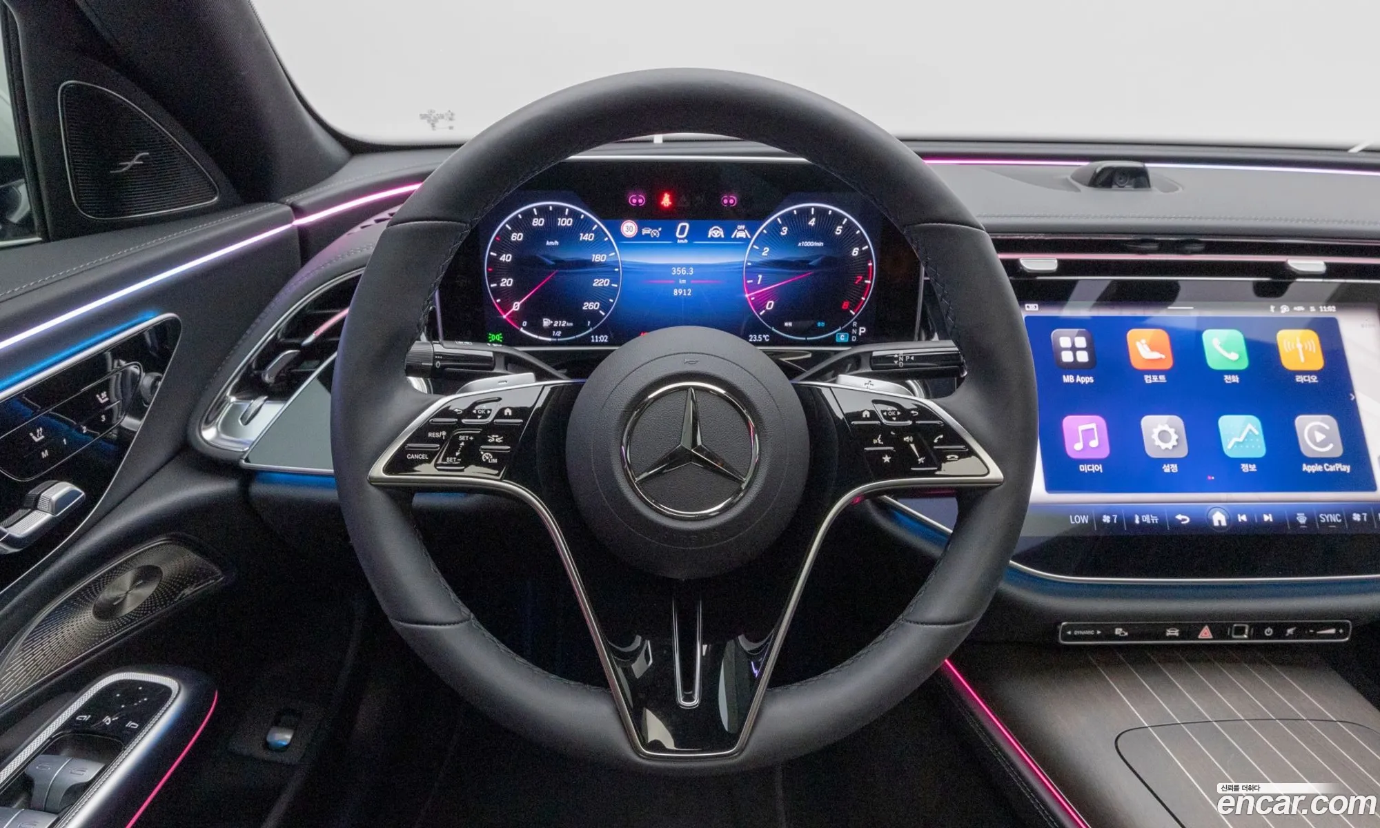 Mercedes-Benz E-Class W214 2025 — 15