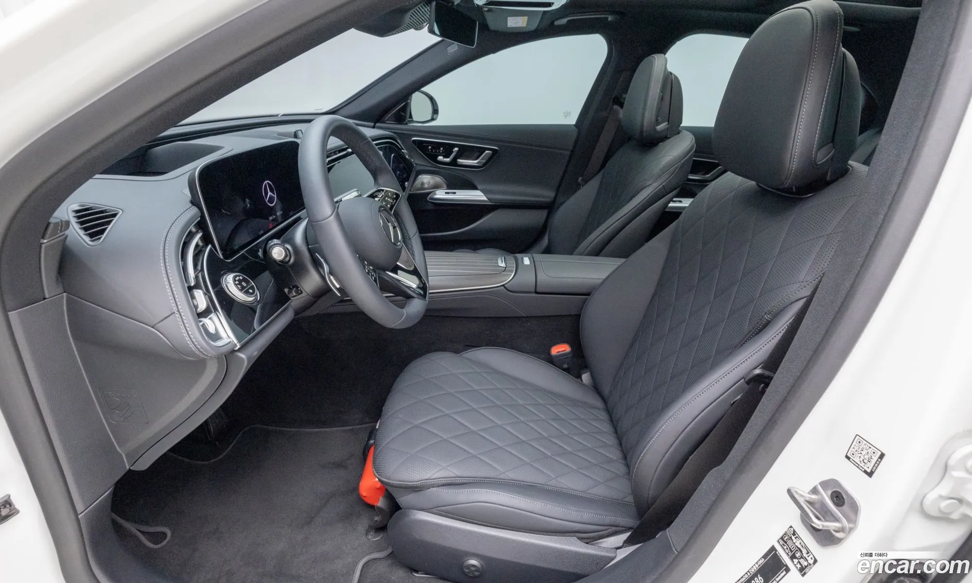Mercedes-Benz E-Class W214 2025 — 5