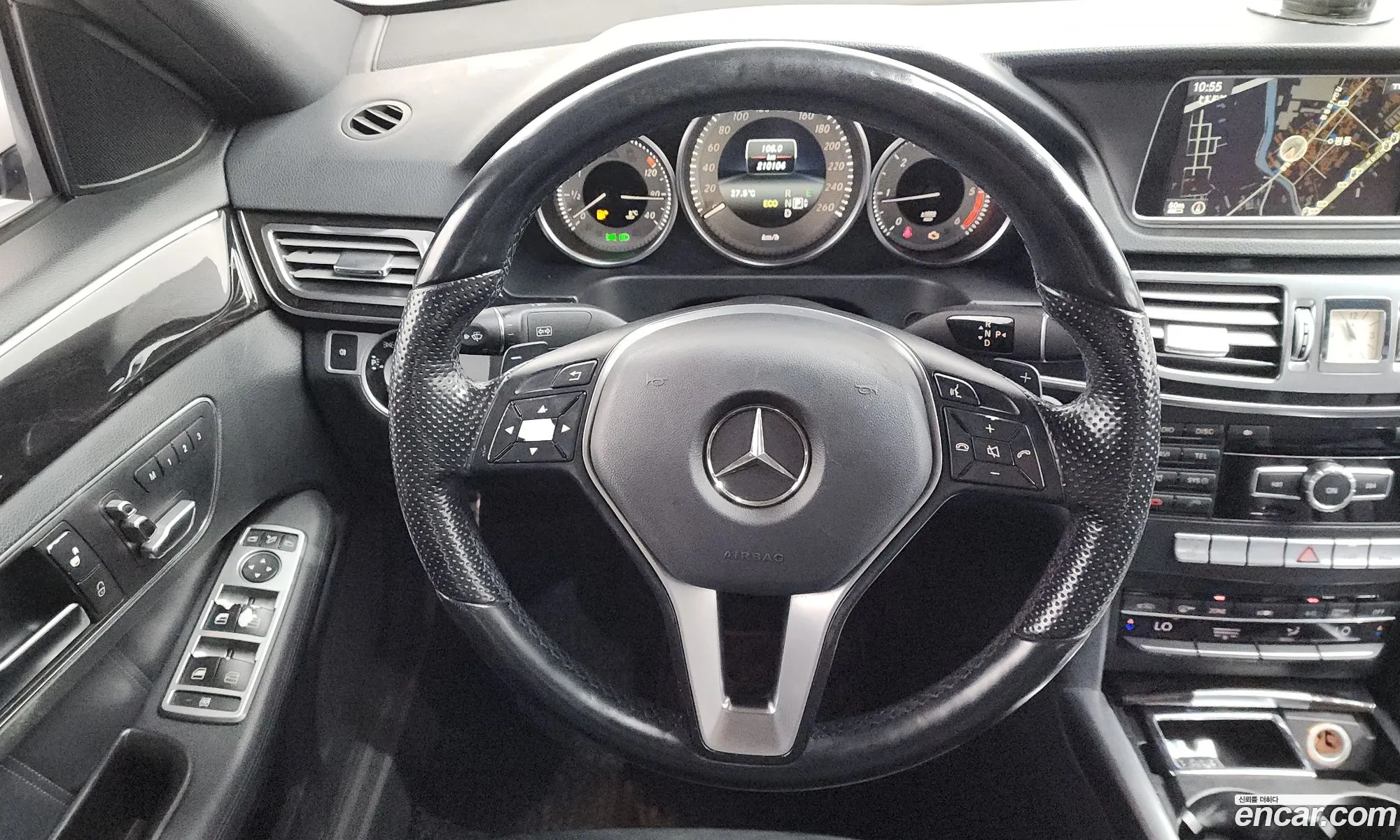Mercedes-Benz E-Class W212 2014 WDDHF8CB9EB010959 — 14