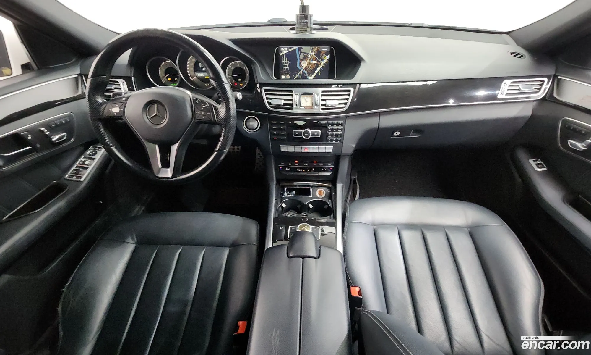 Mercedes-Benz E-Class W212 2014 WDDHF8CB9EB010959 — 15