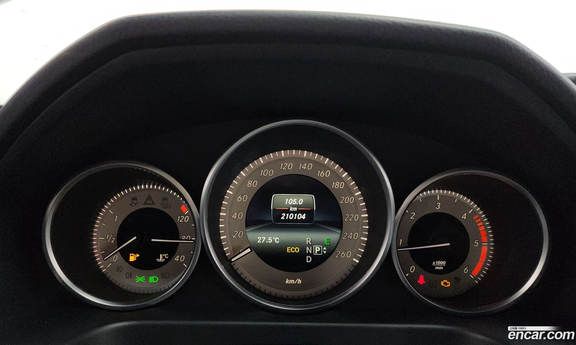 Mercedes-Benz E-Class W212 2014 WDDHF8CB9EB010959 — 10