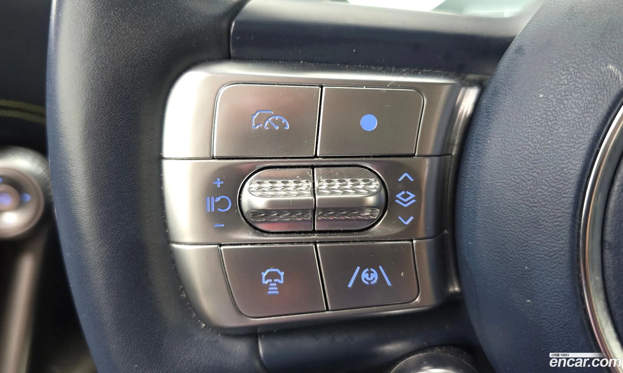 Genesis GV60 2022 — 7
