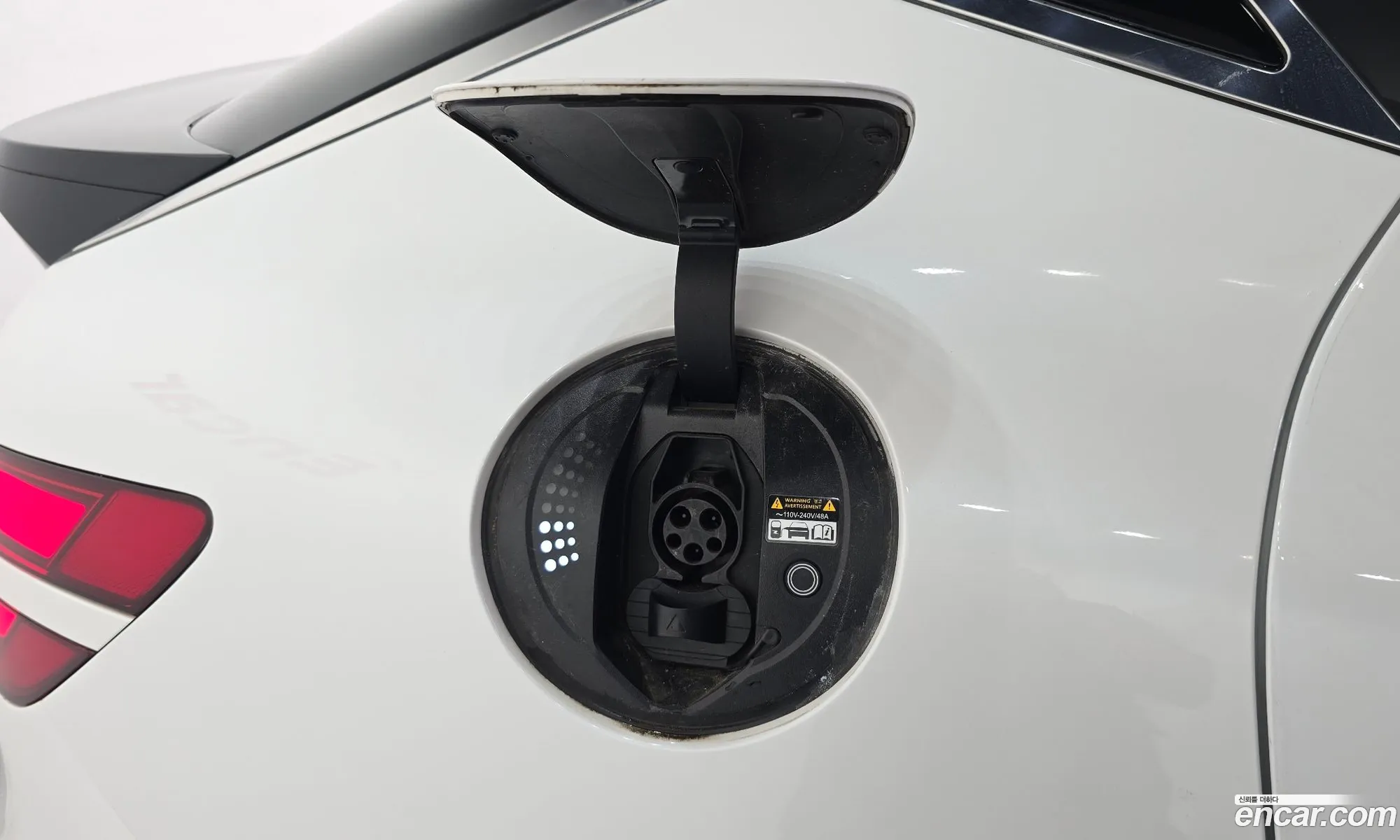 Genesis GV60 2022 — 19
