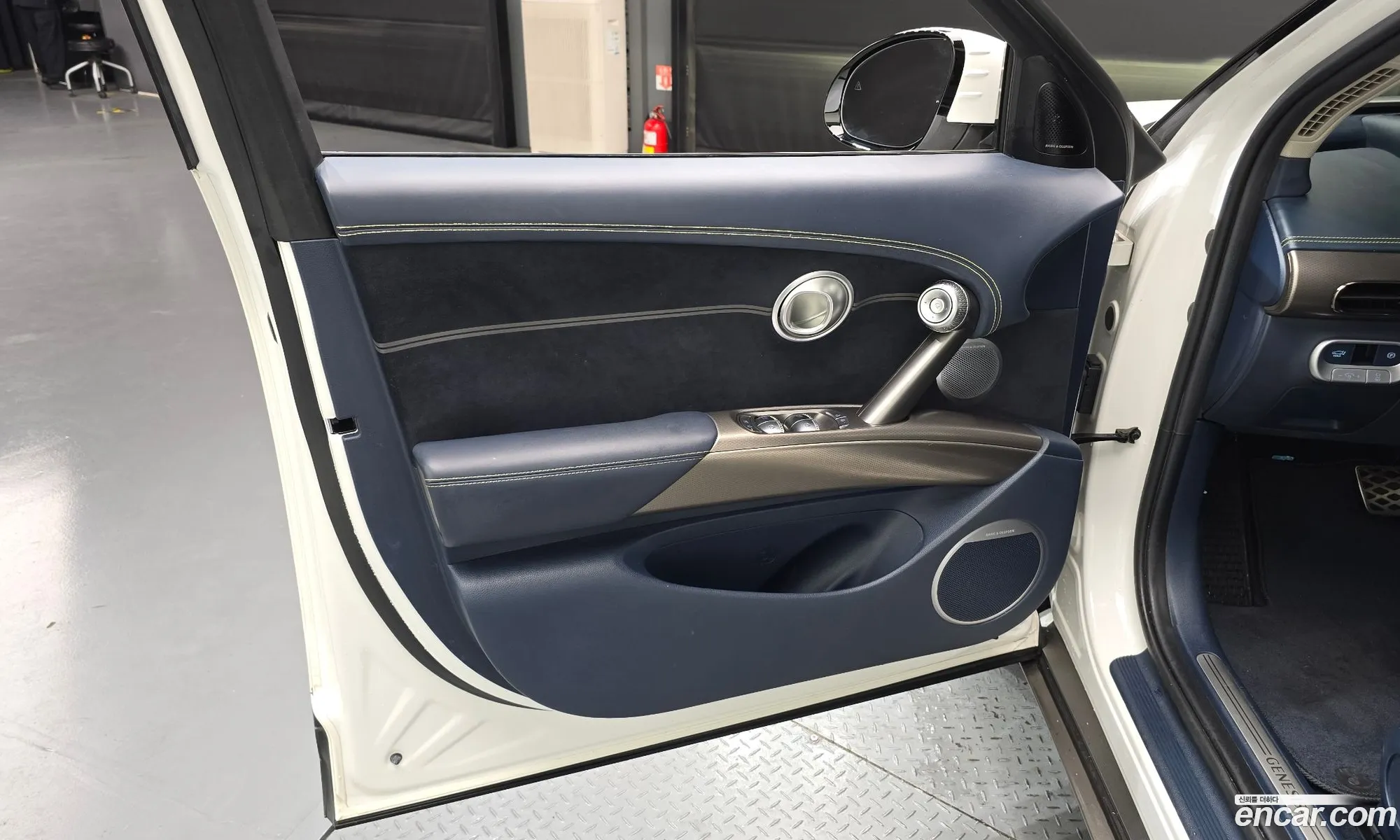 Genesis GV60 2022 — 39