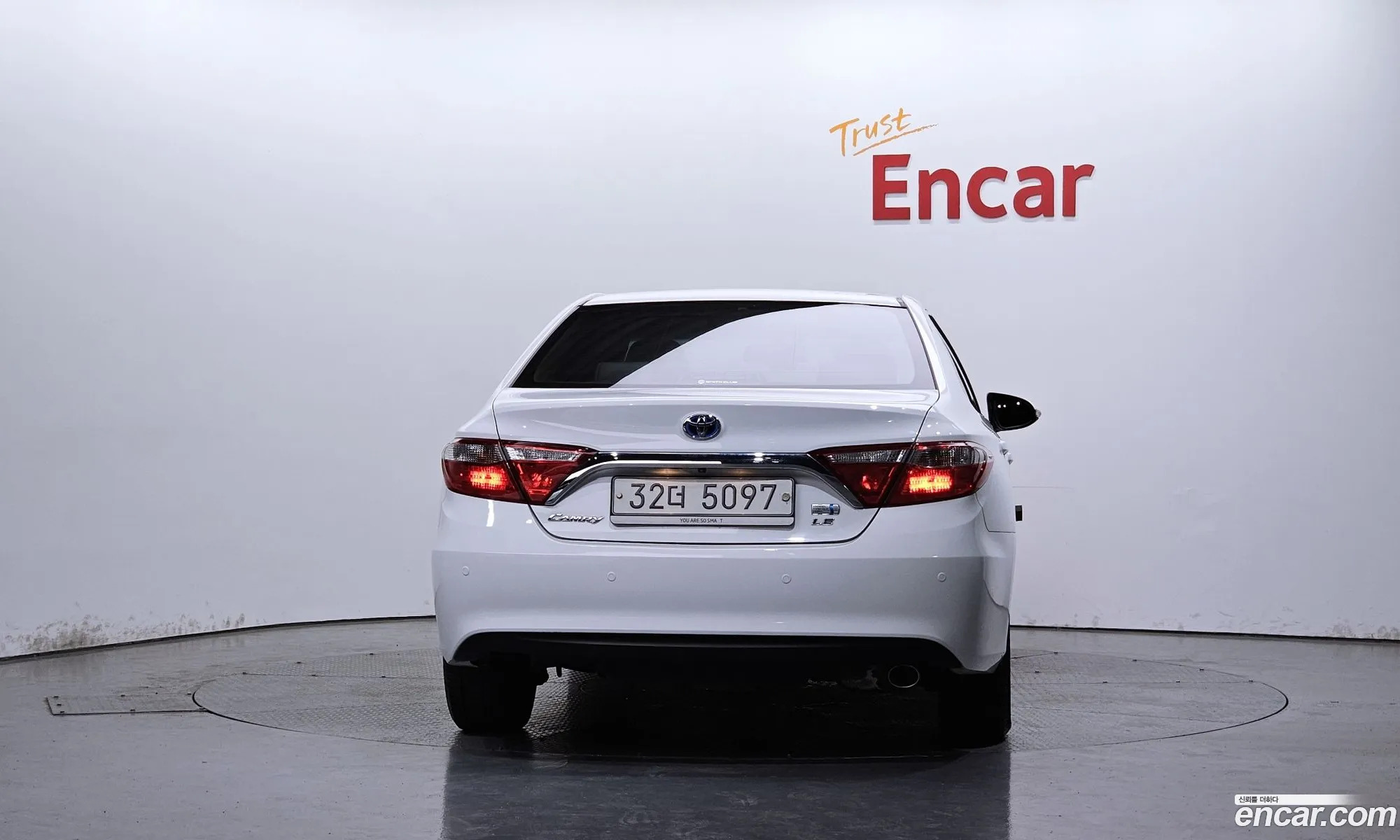 Toyota Camry 2017 4T1BD1FK0HU226163 — 10