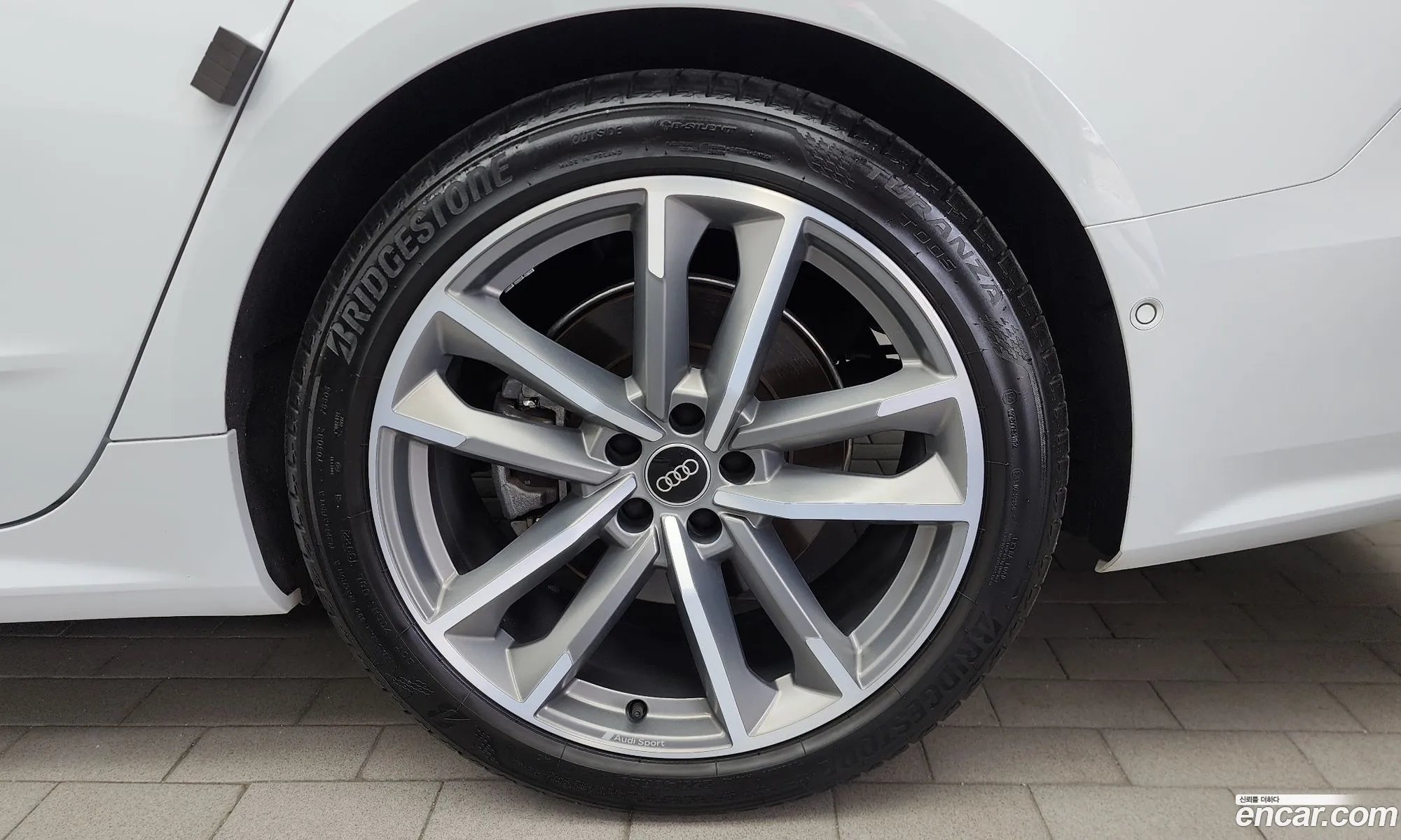 Audi A7 2023 WAUZZZF26PN034738 — 5