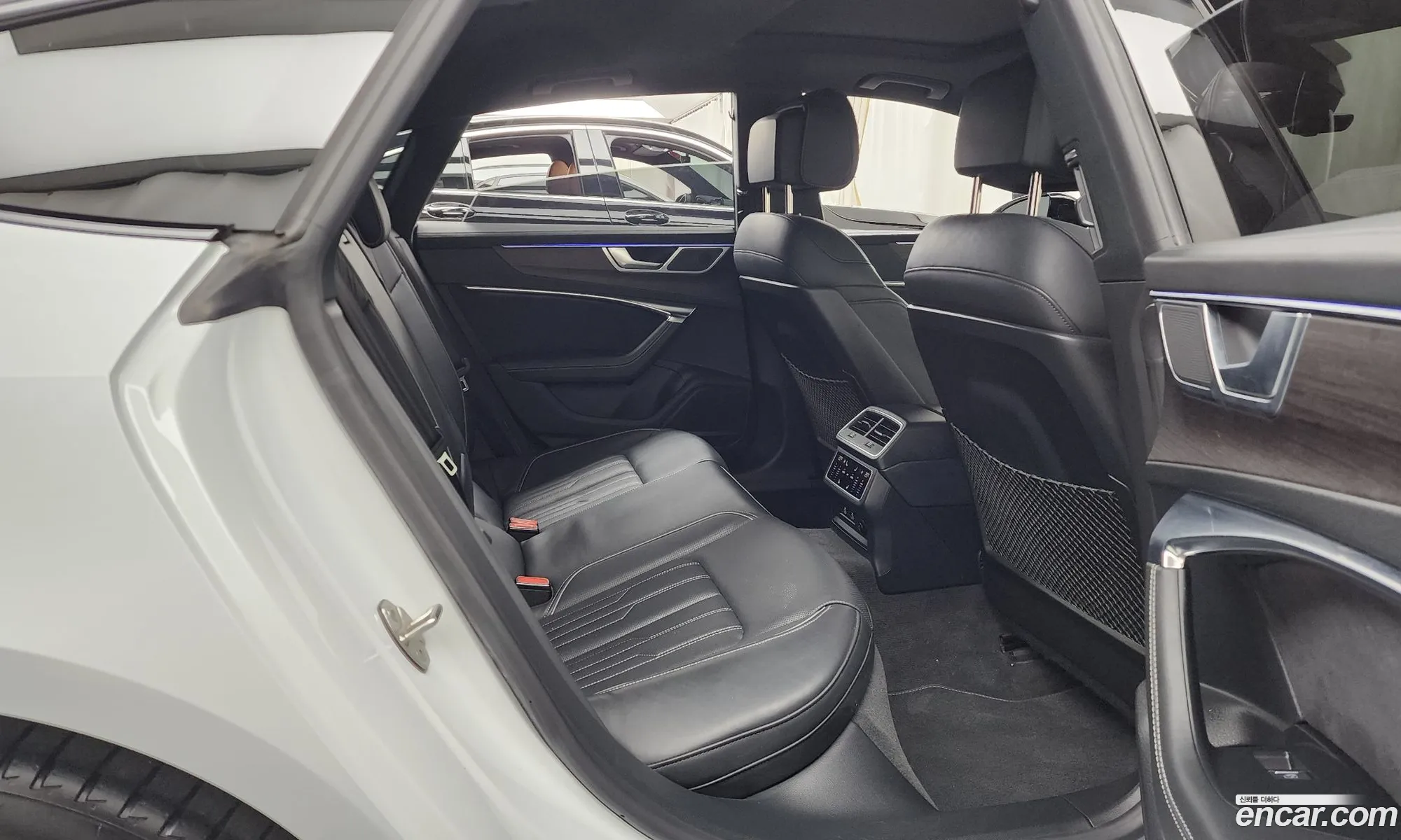 Audi A7 2023 WAUZZZF26PN034738 — 12