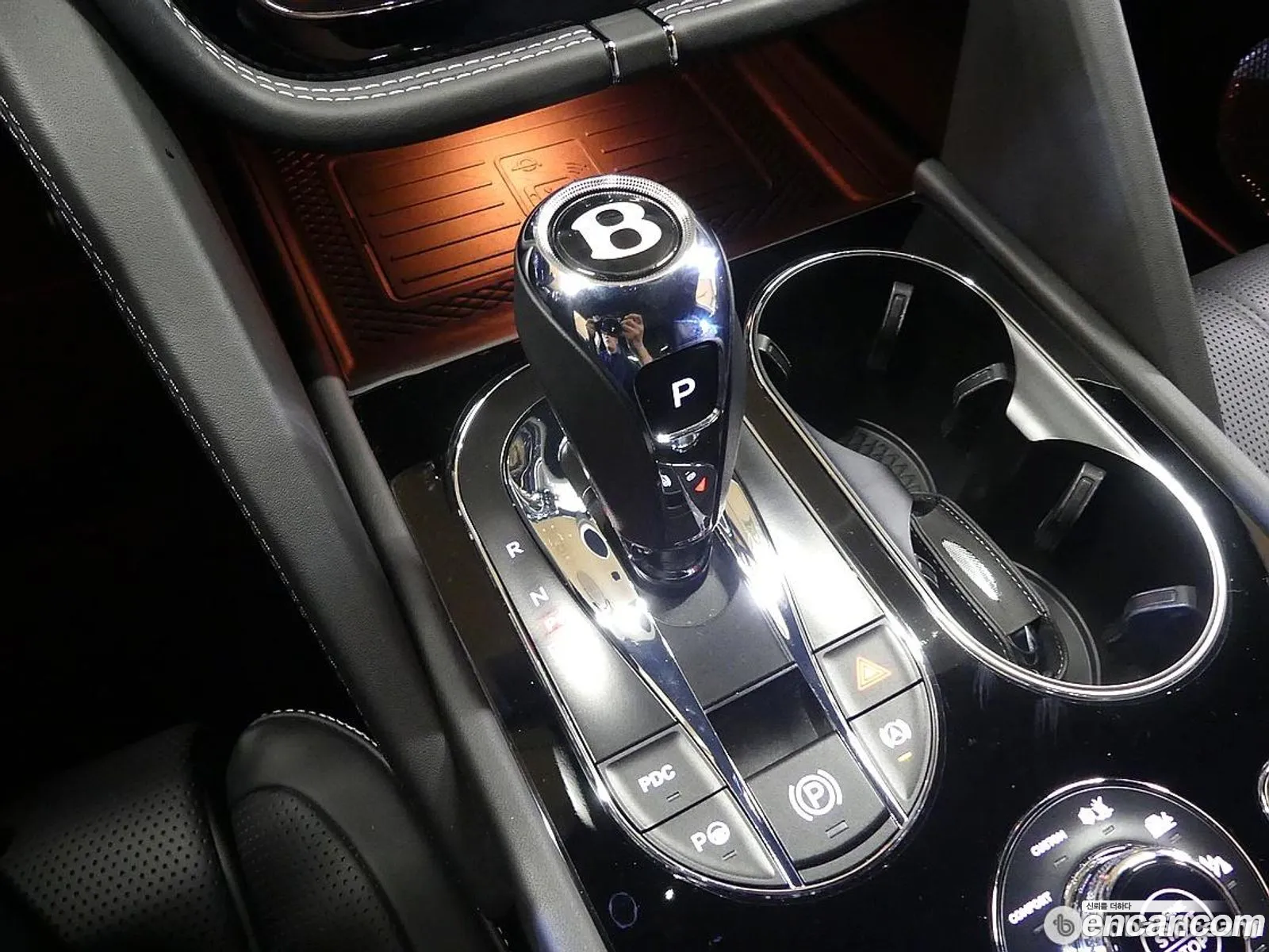 Bentley Bentayga 2023 — 12