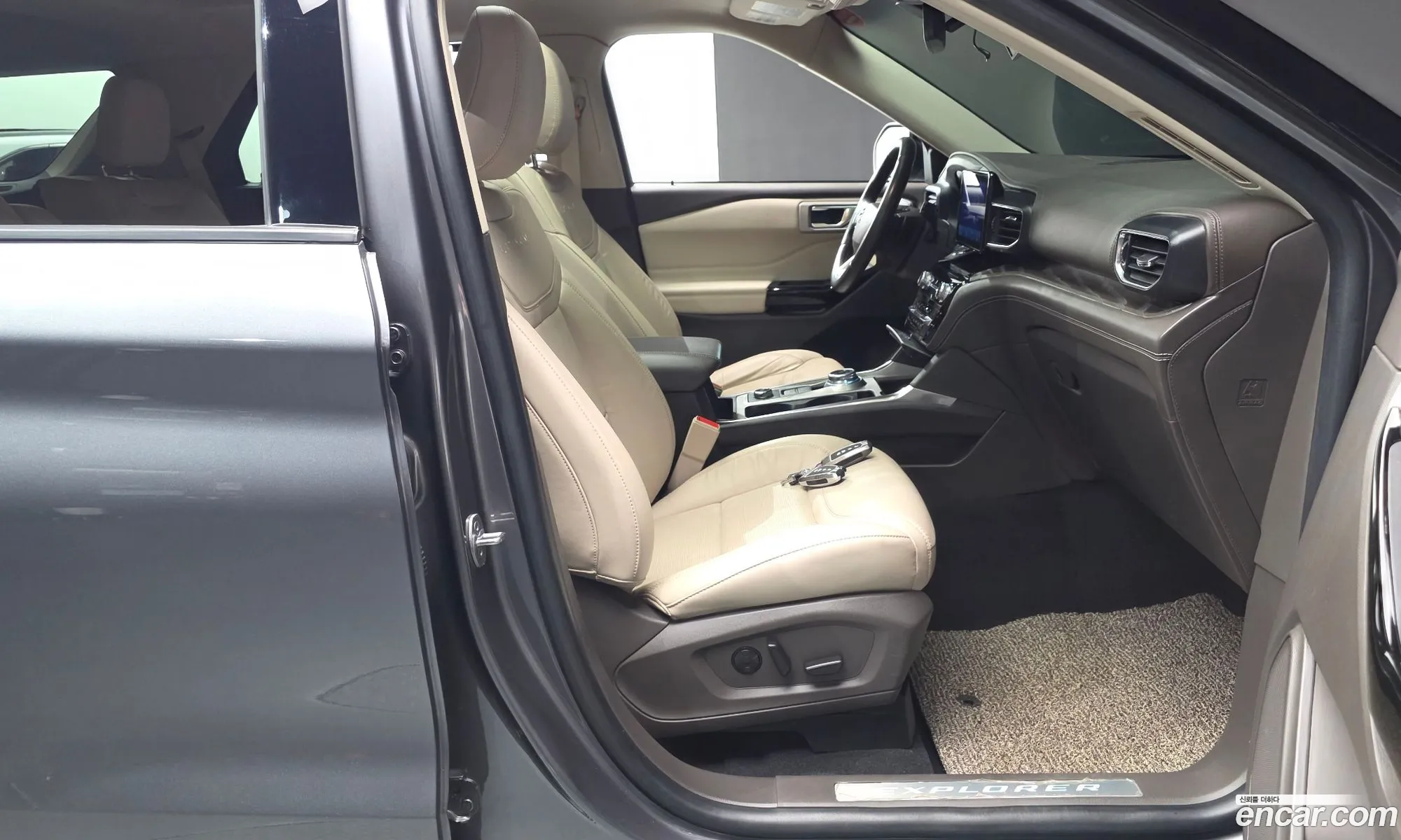 Ford Explorer 6th Gen 2021 1FM5K8HC9MGC03006 — 15