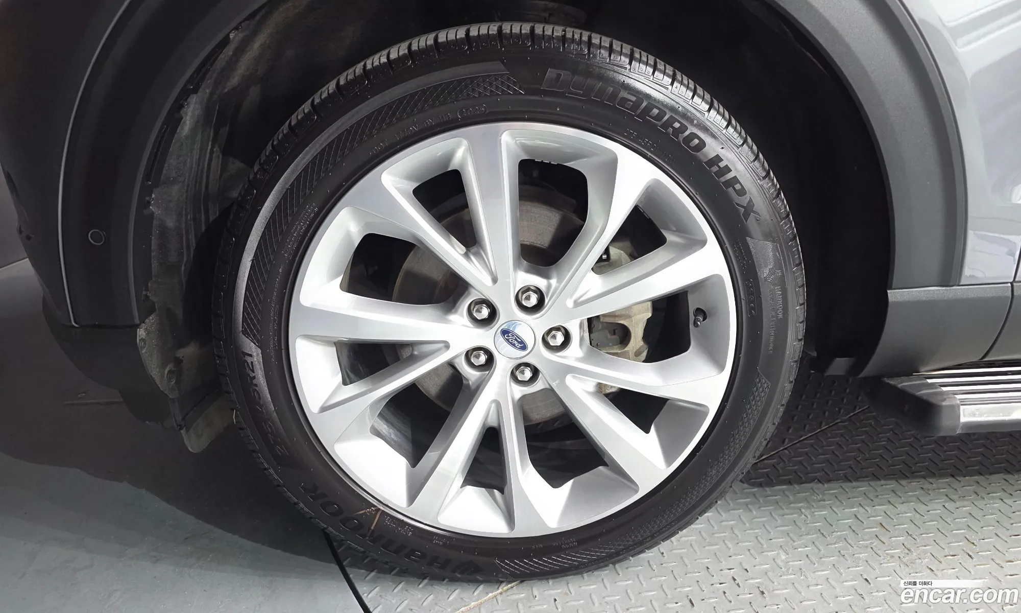Ford Explorer 6th Gen 2021 1FM5K8HC9MGC03006 — 24