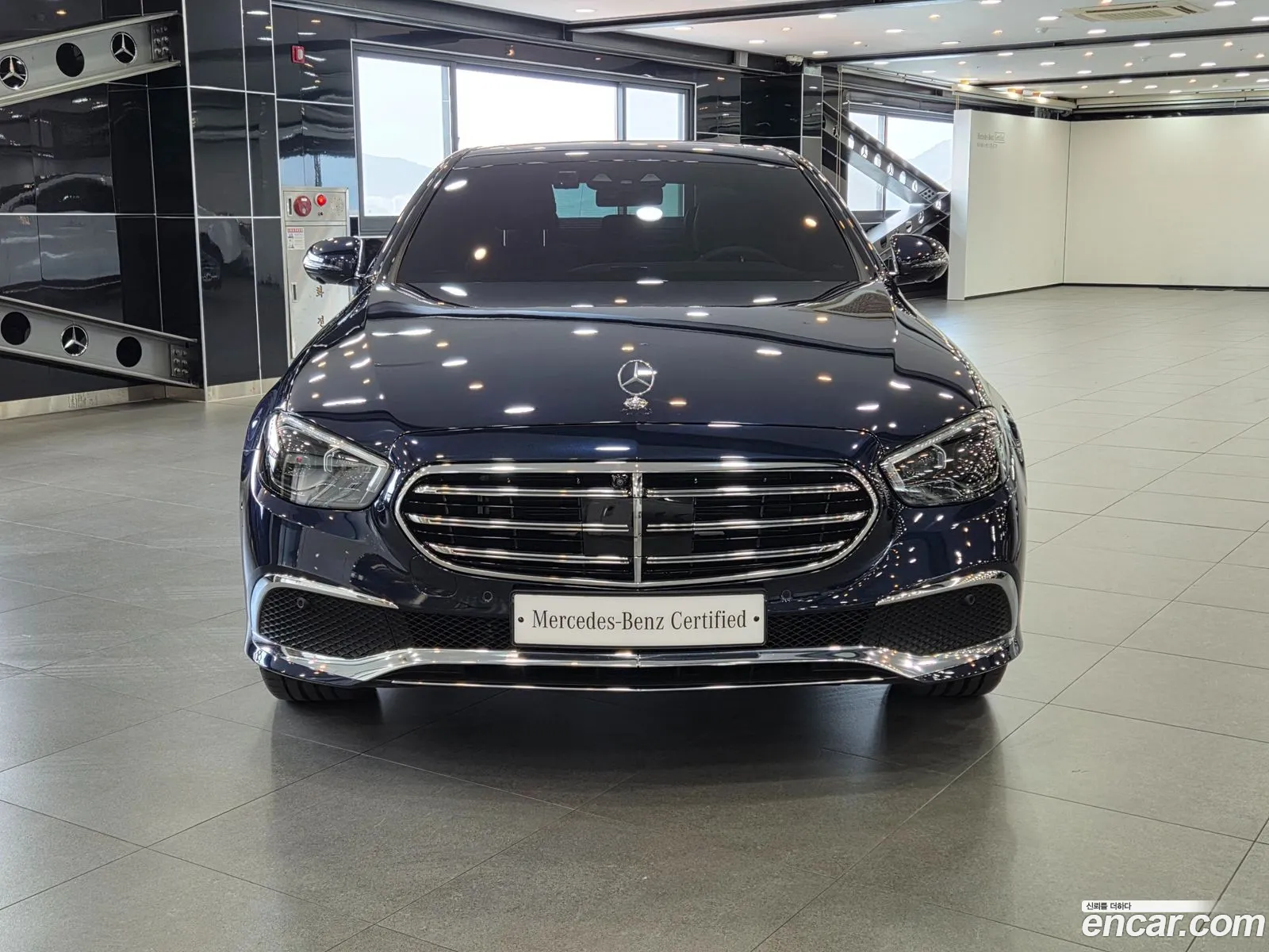 Mercedes-Benz E-Class W213 2022 — 11