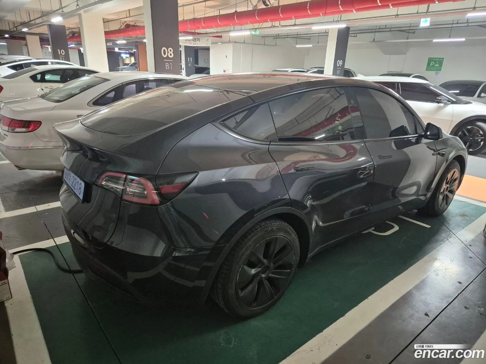 Tesla Model Y 2025 — 7