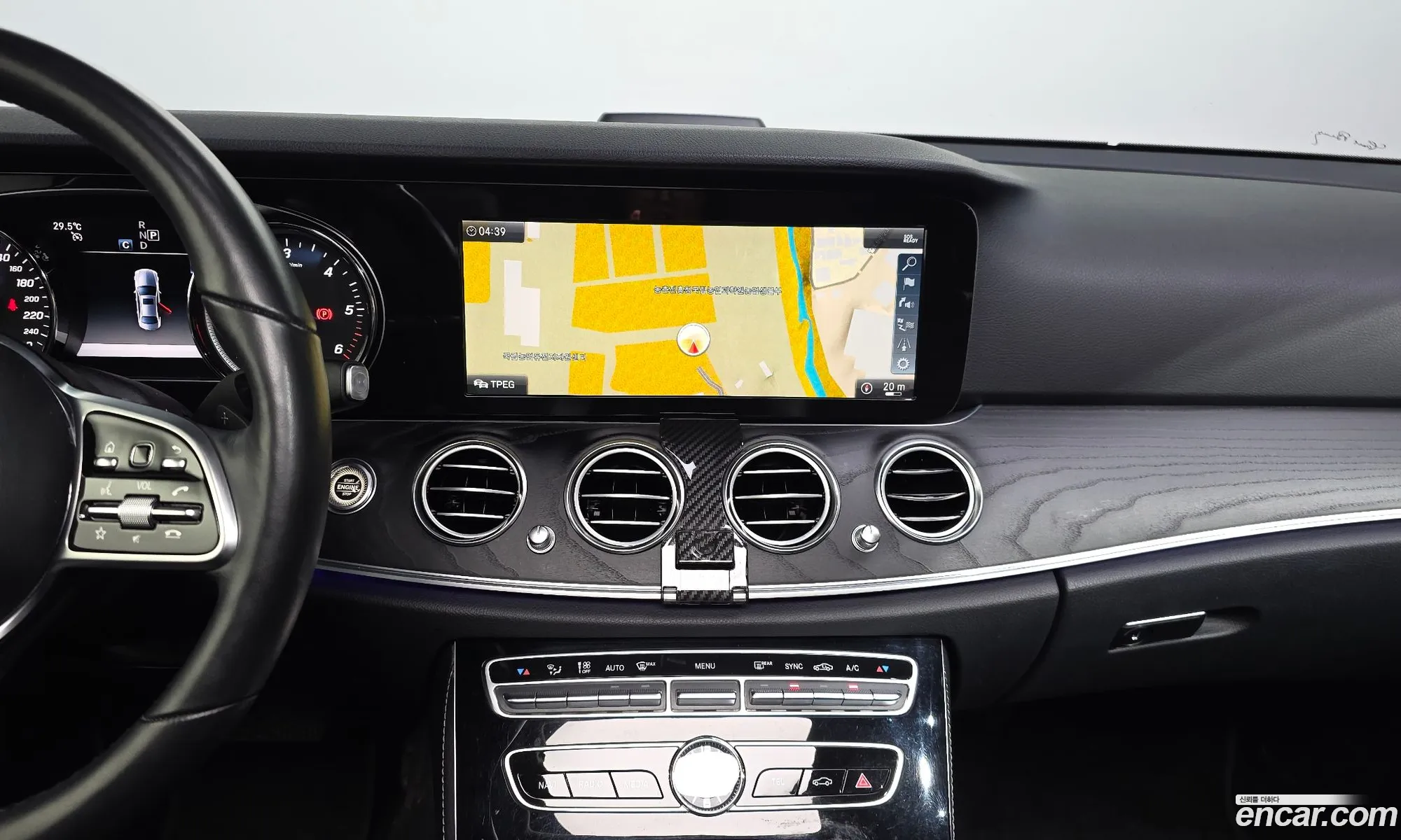 Mercedes-Benz E-Class W213 2019 WDDZF0EB8KA567057 — 8