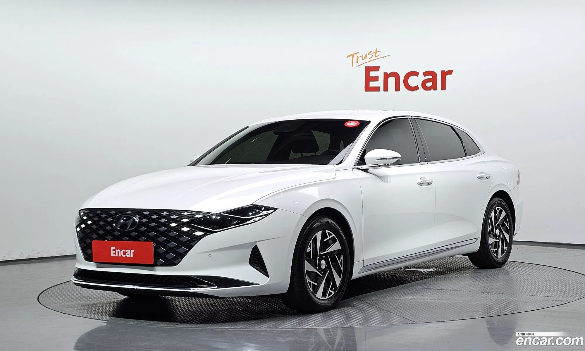 Hyundai Grandeur IG Hybrid 2020 — 15