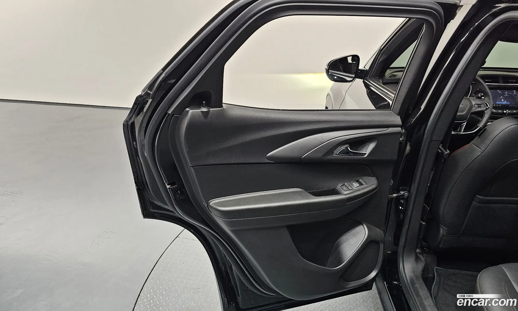 Chevrolet (GM Daewoo) Trailblazer 2021 — 35