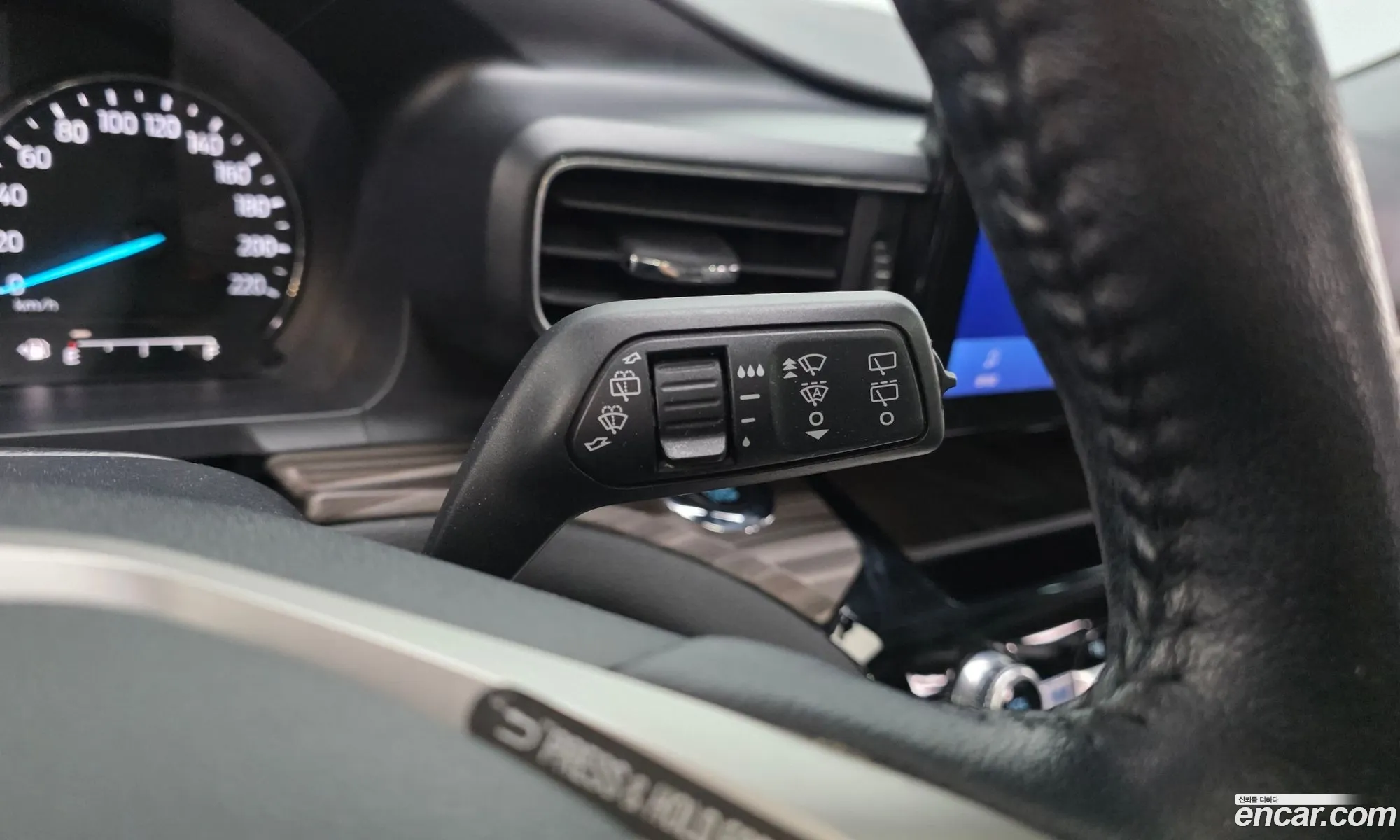 Ford Explorer 6th Gen 2022 1FMSK8FH9NGA52154 — 11