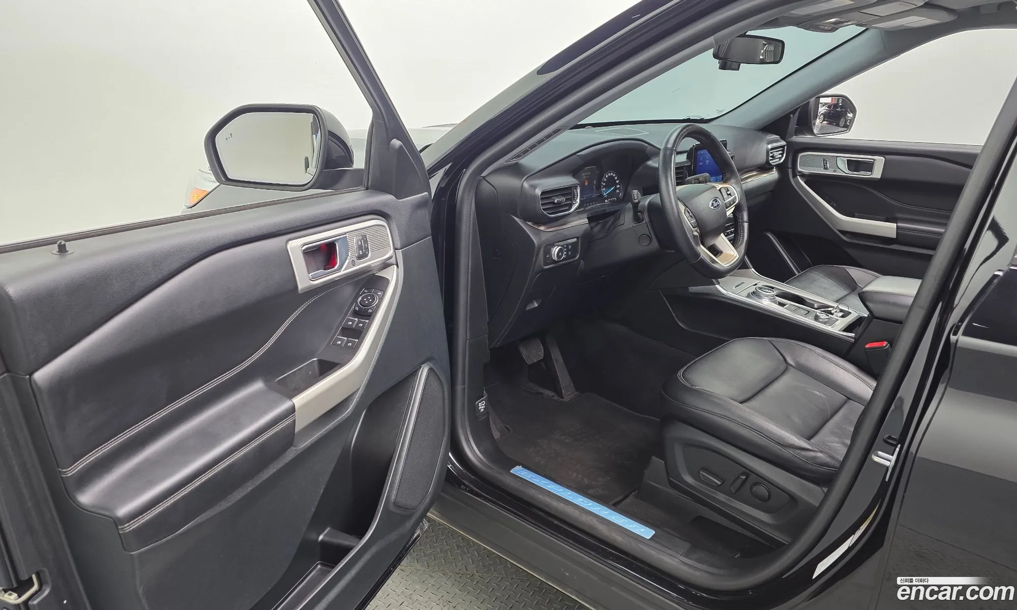 Ford Explorer 6th Gen 2022 1FMSK8FH9NGA52154 — 29