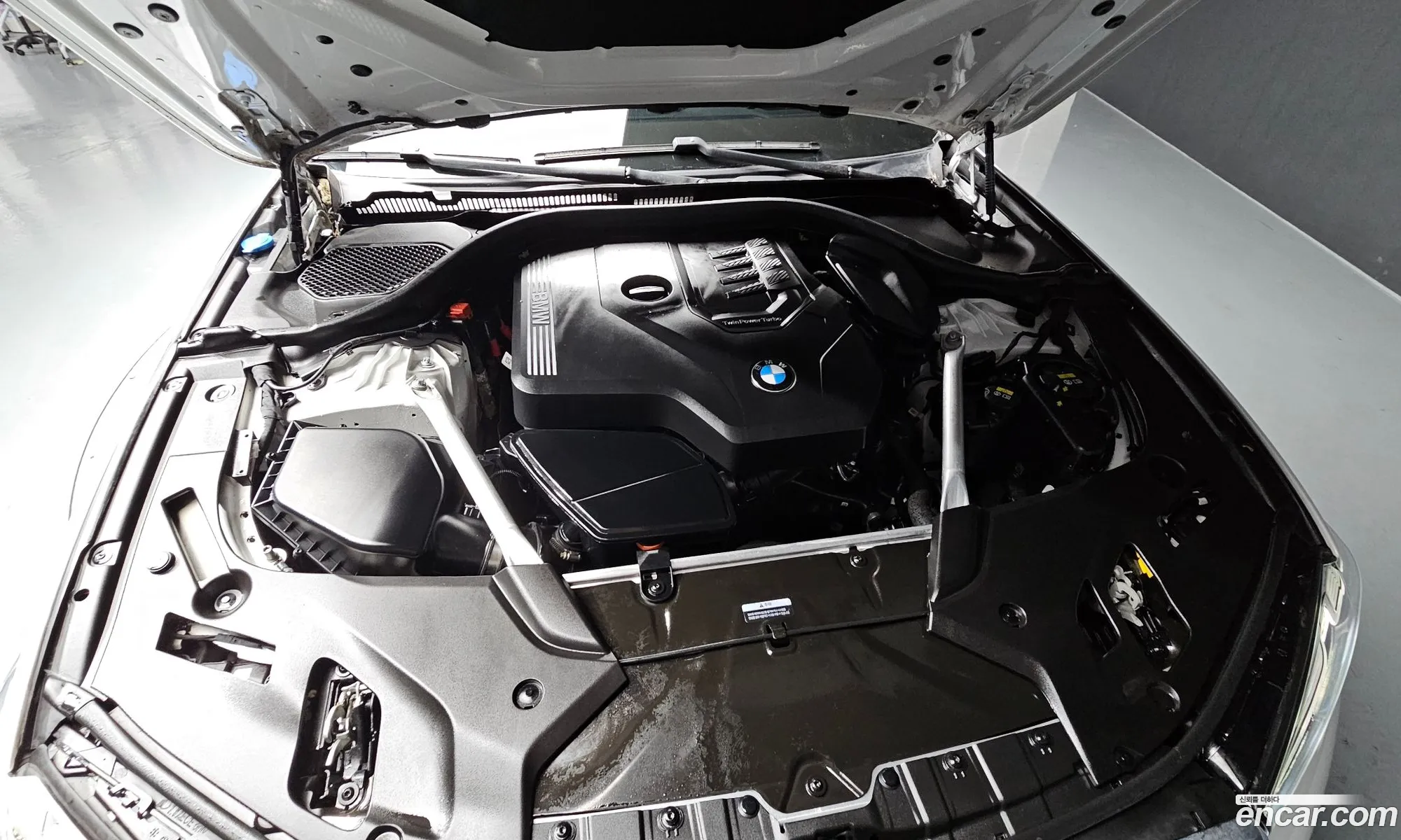 BMW 5 Series 2022 — 16