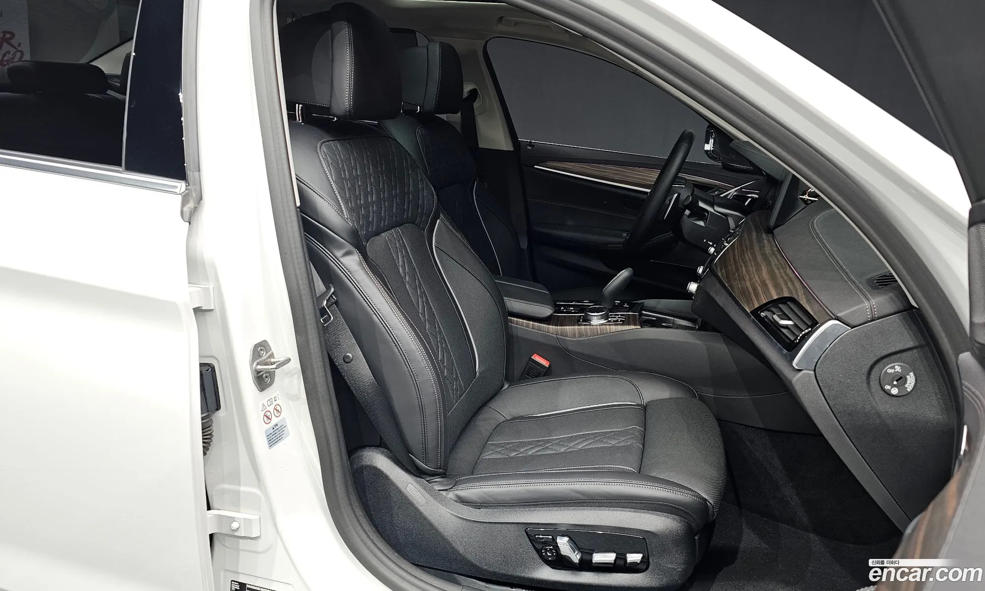 BMW 5 Series 2022 — 3