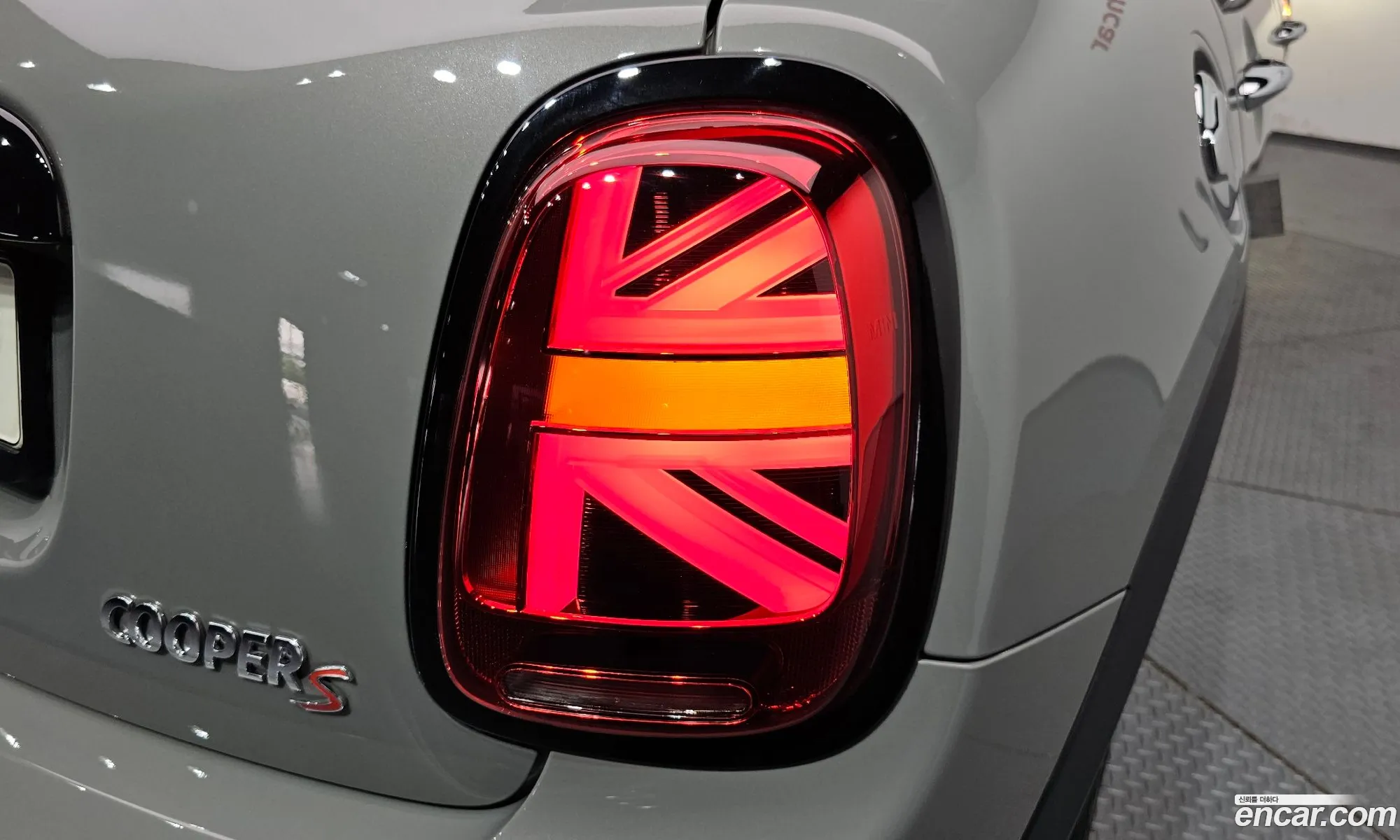 Mini Cooper S 2021 WMWXV9106M2N99450 — 8