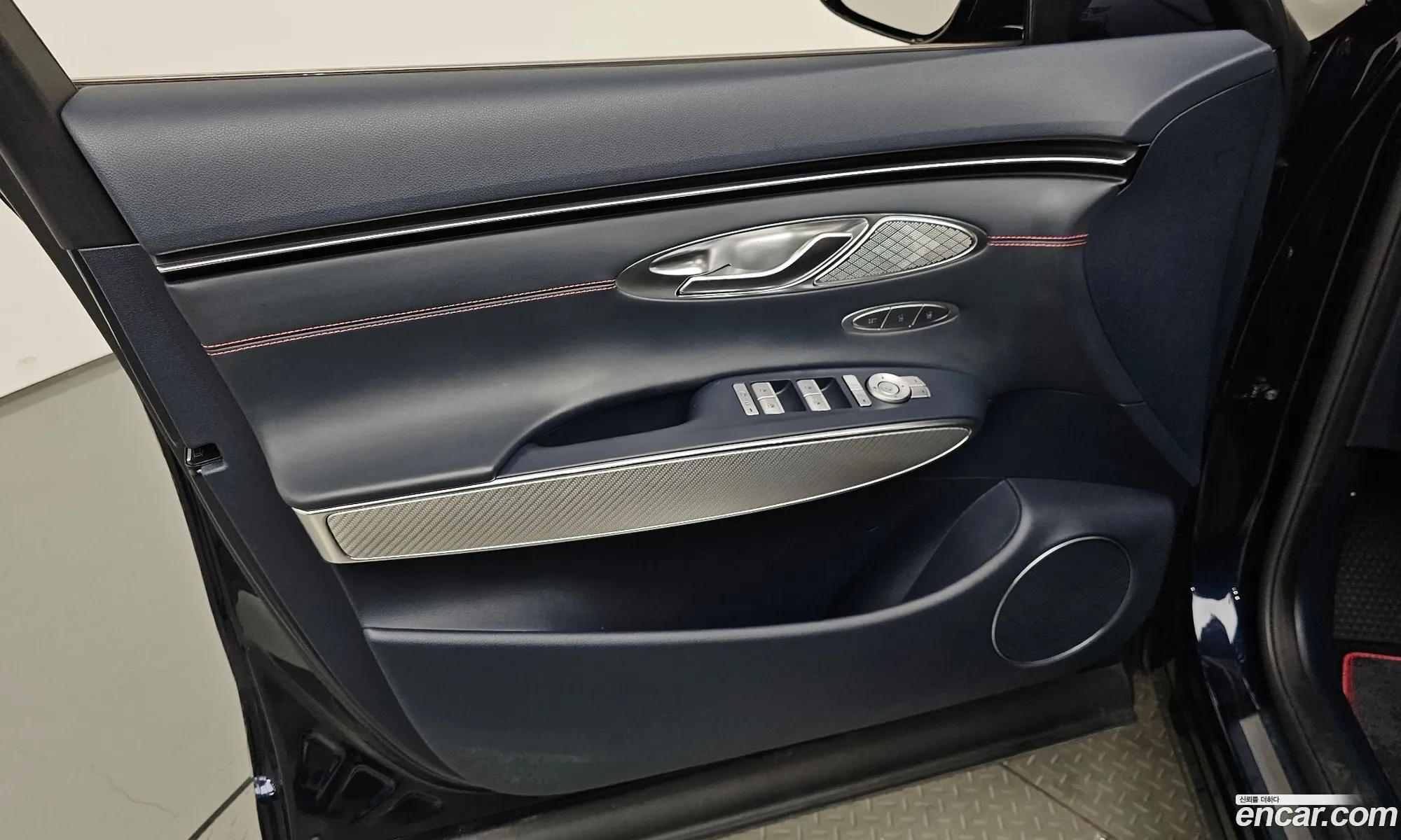 Genesis GV70 2023 — 4