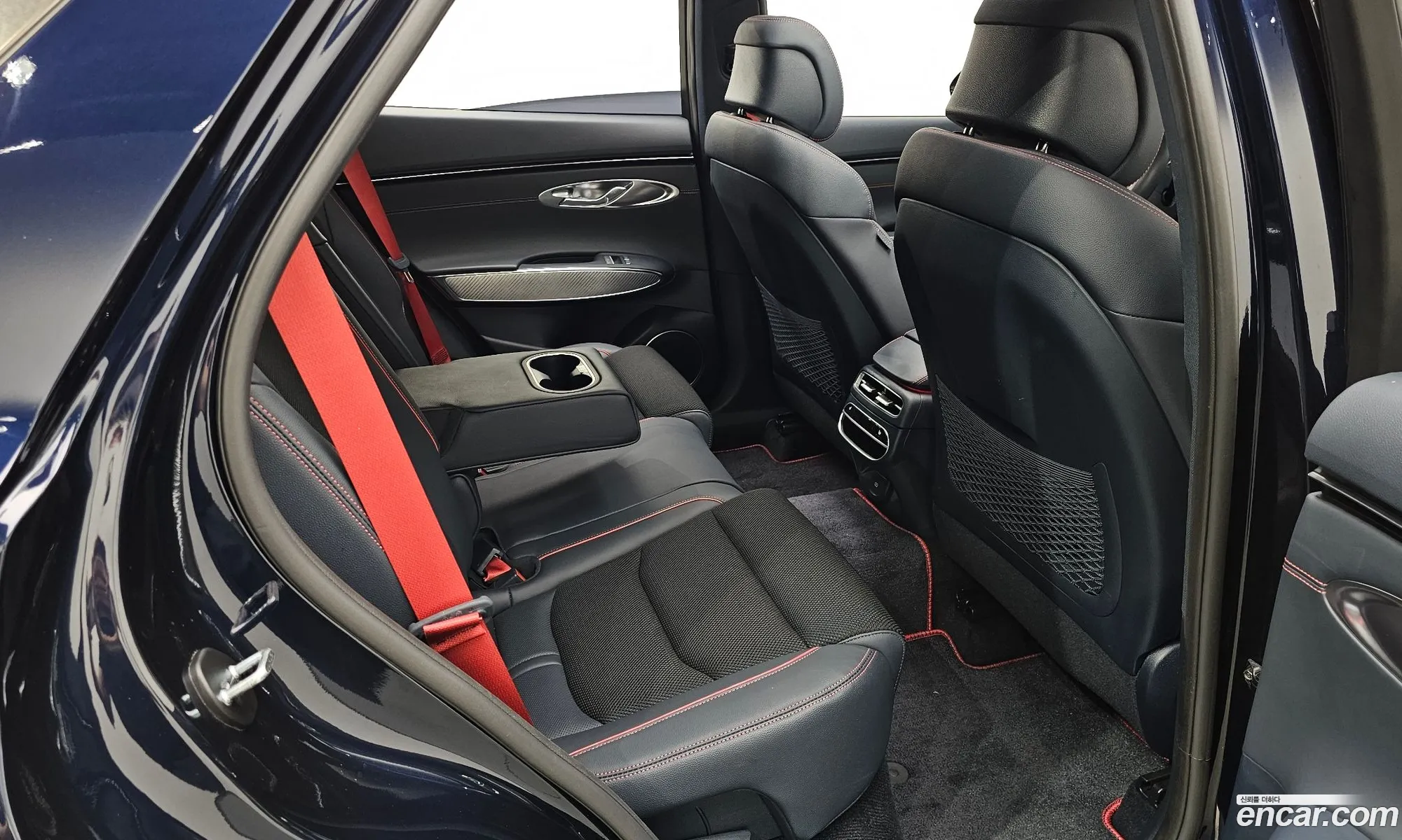 Genesis GV70 2023 — 24