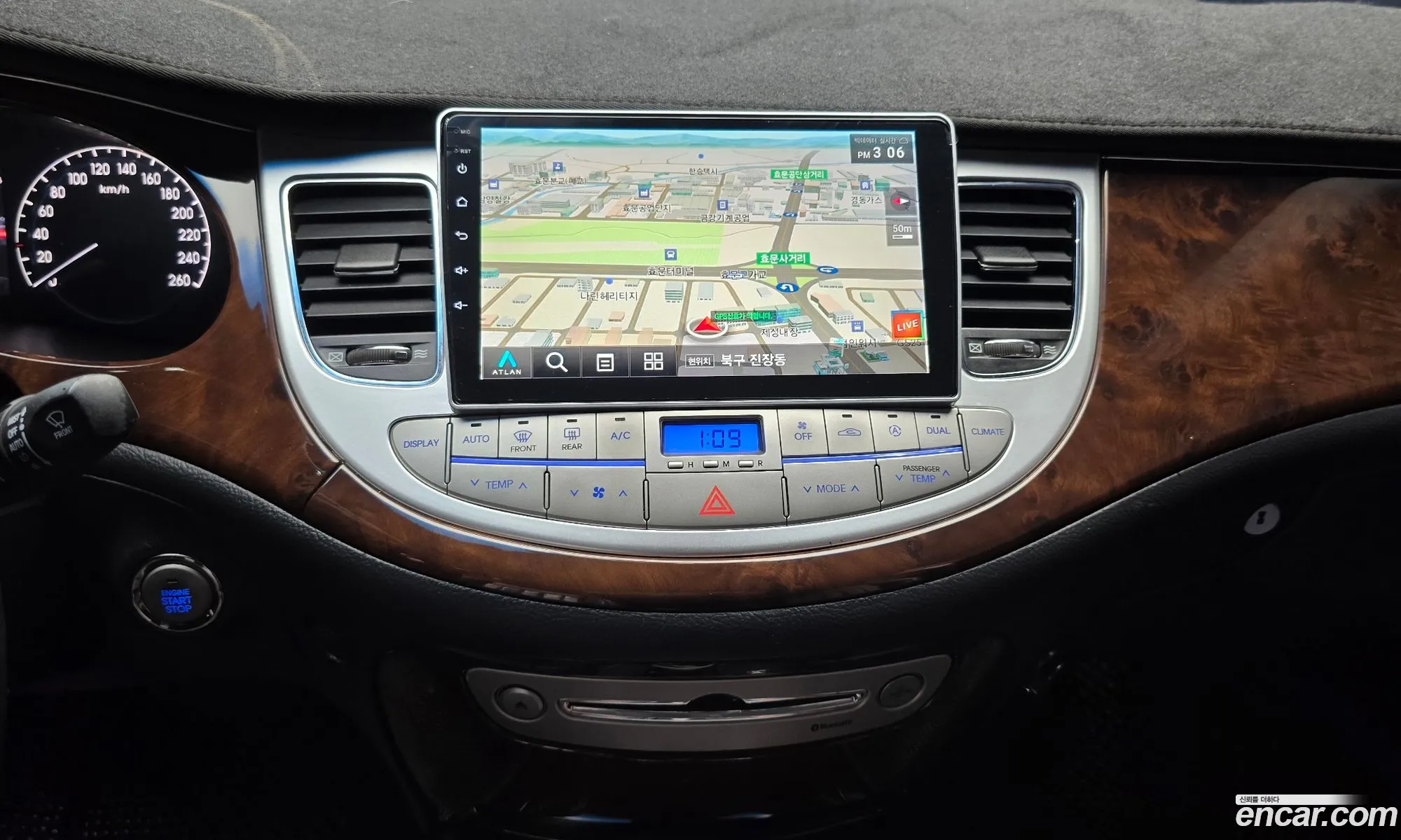 Hyundai Genesis 2010 — 20