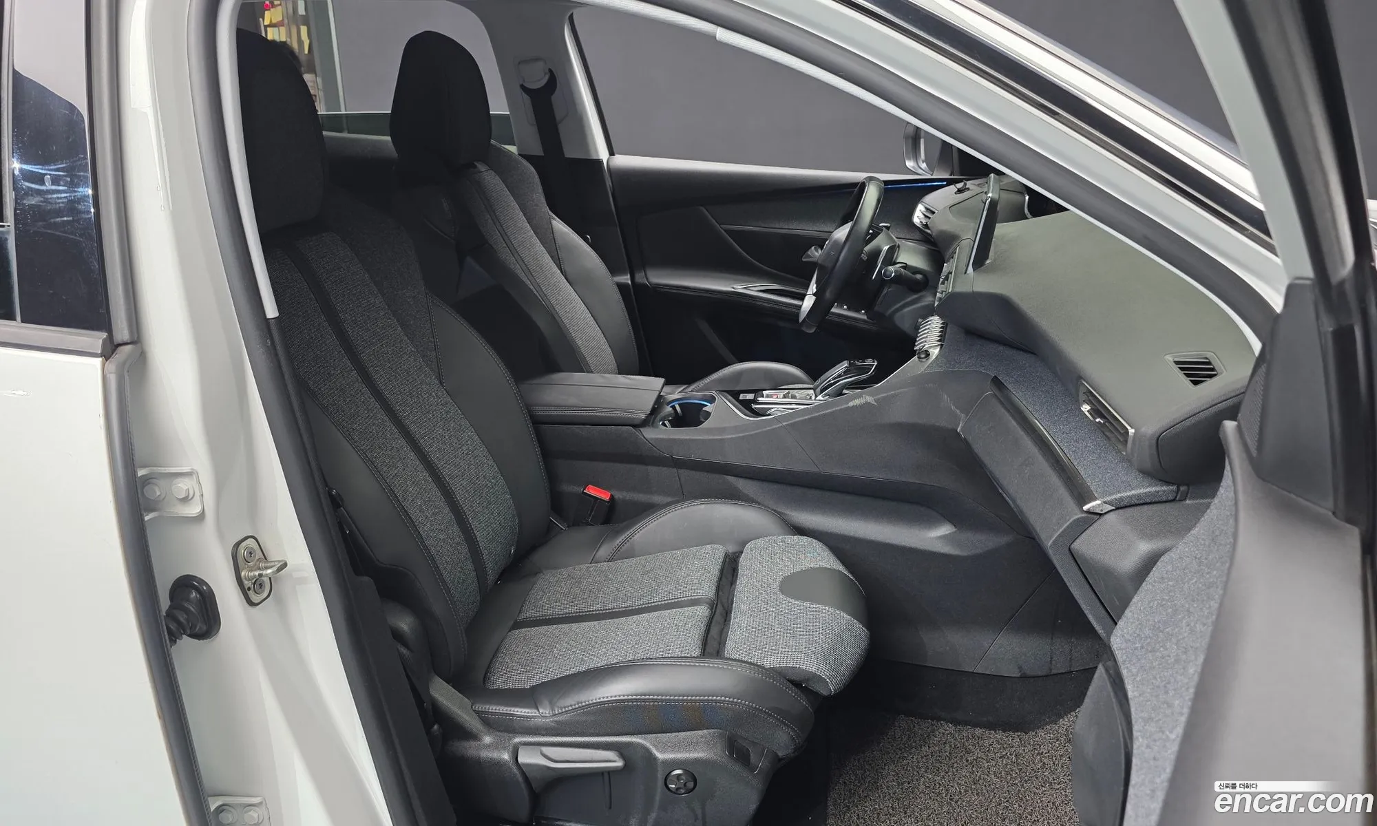 Peugeot 3008 2017 — 3