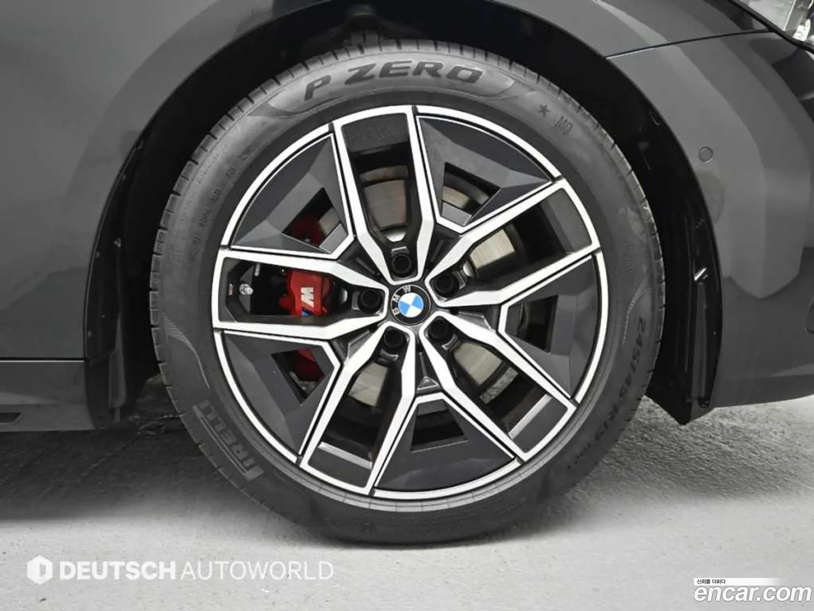 BMW 5 Series 2025 — 20